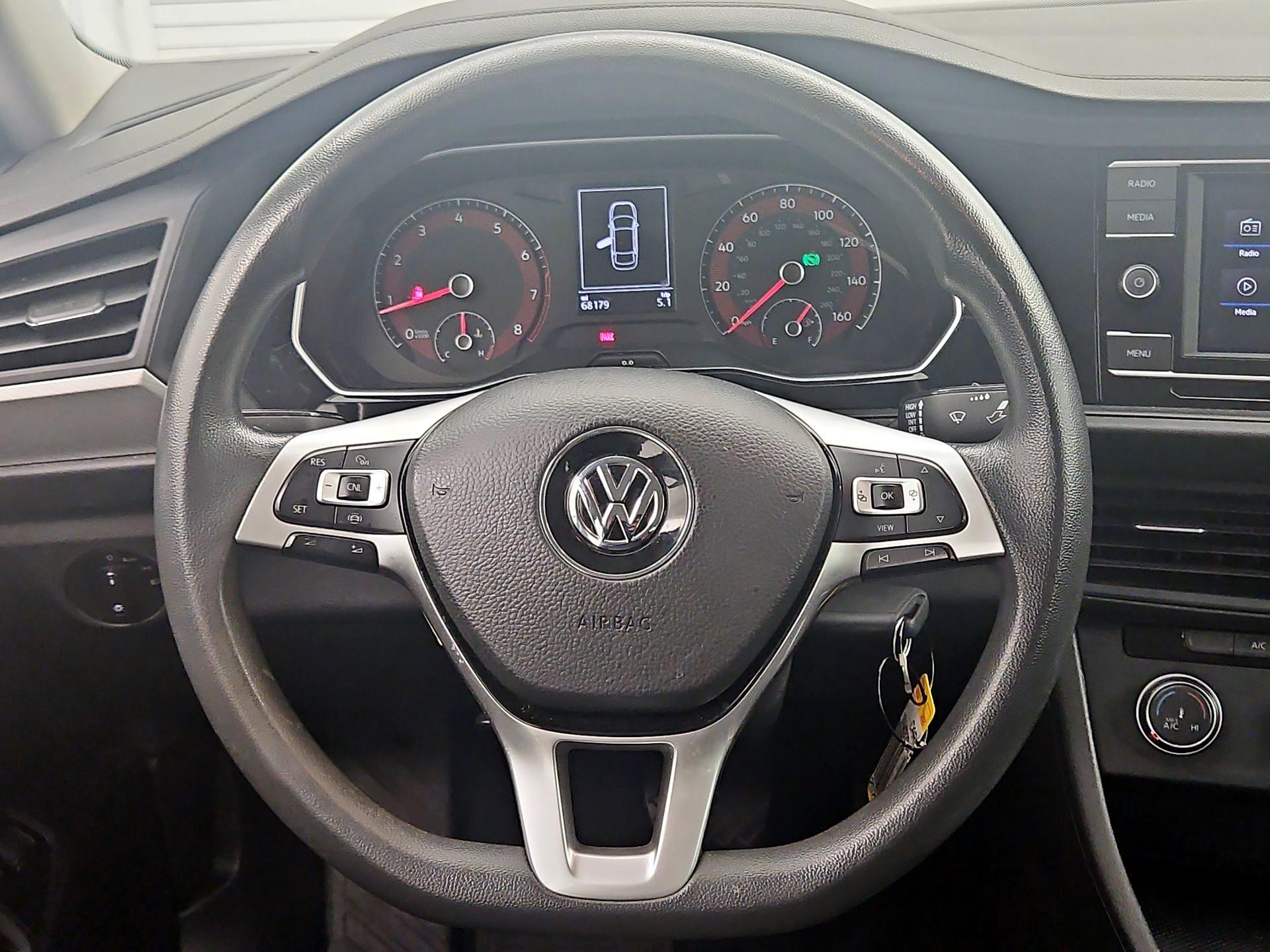 Thumbnail: 2020 Volkswagen Jetta - 10