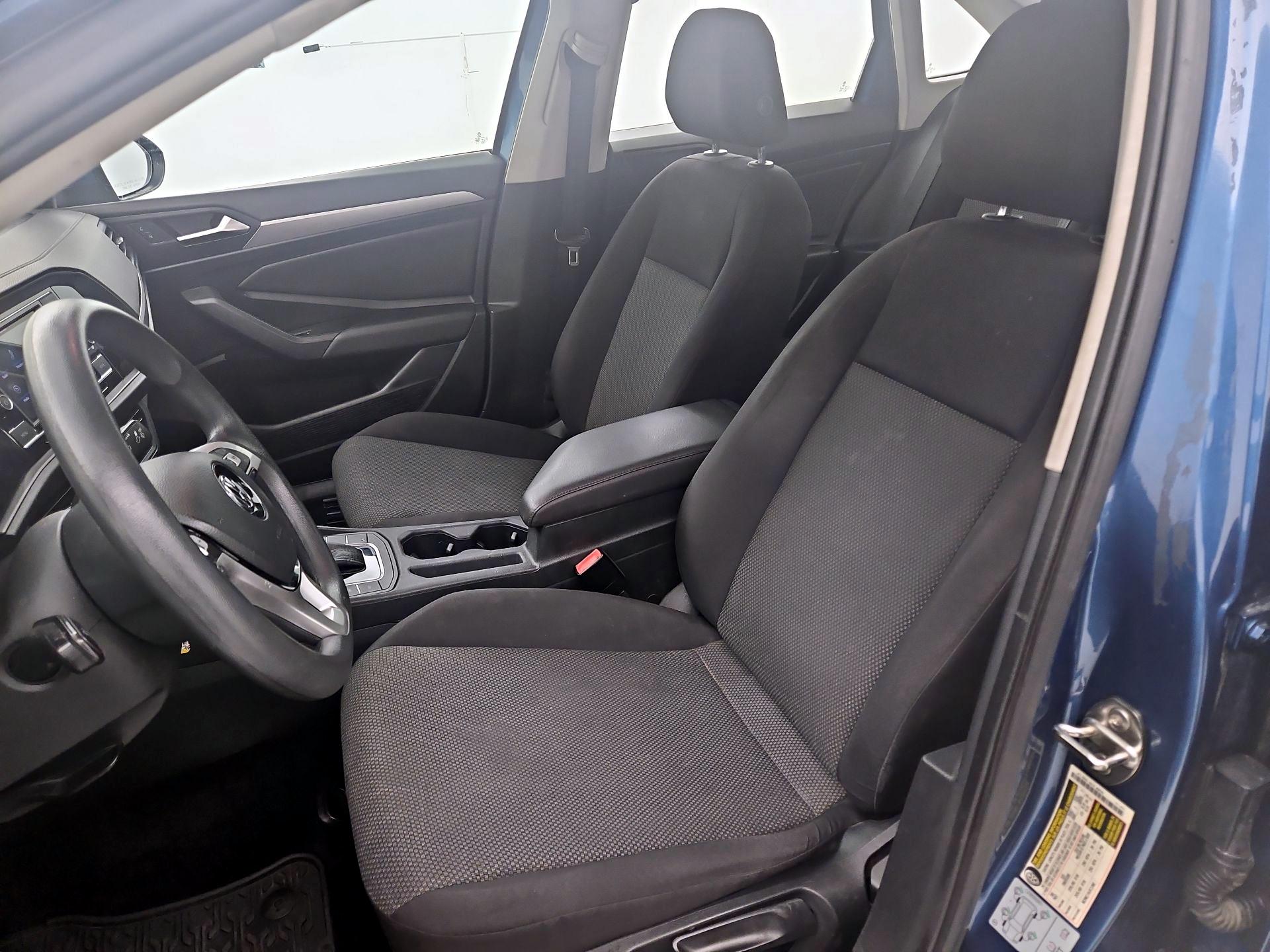 Thumbnail: 2020 Volkswagen Jetta - 11