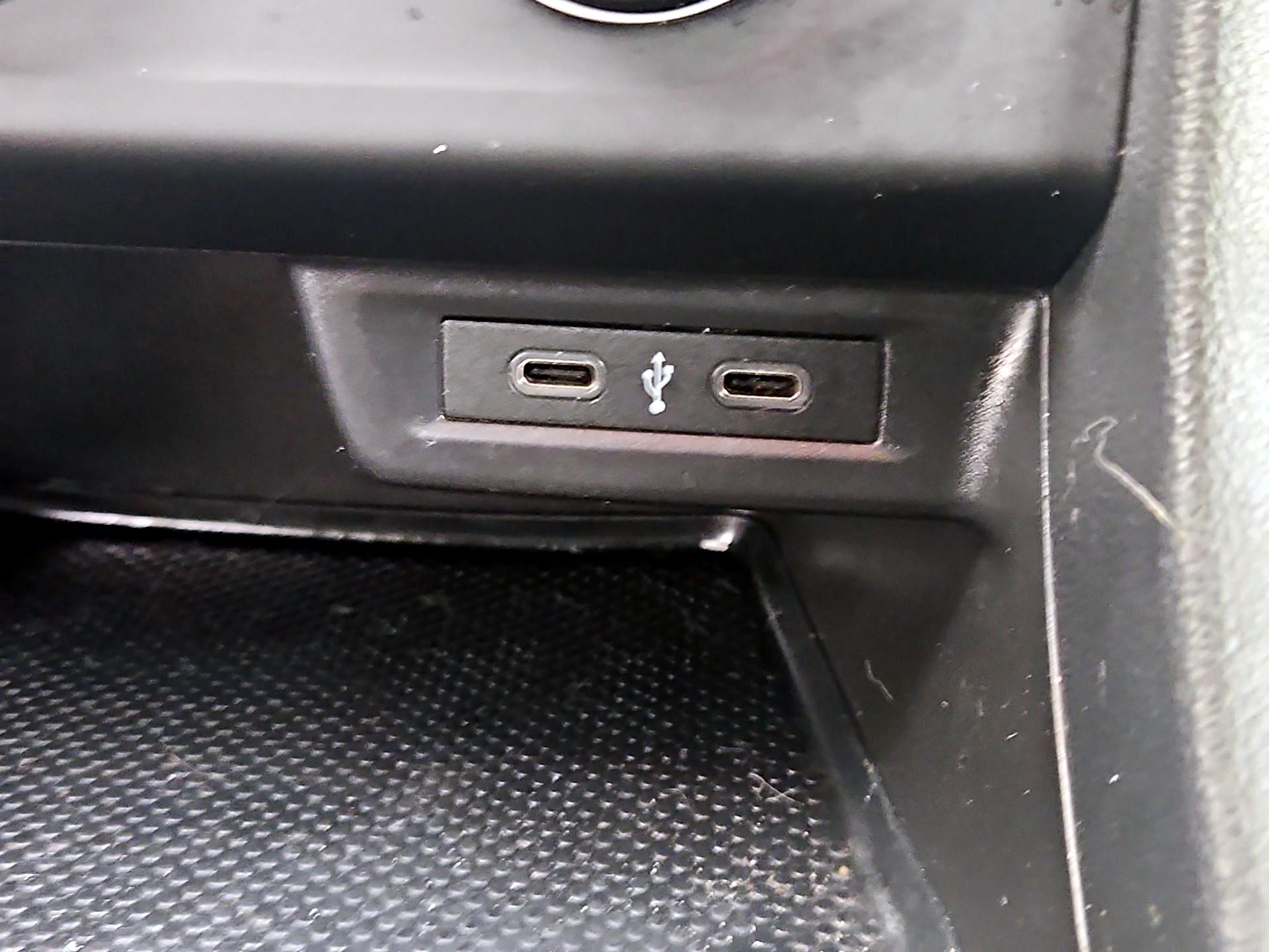 Thumbnail: 2020 Volkswagen Jetta - 18