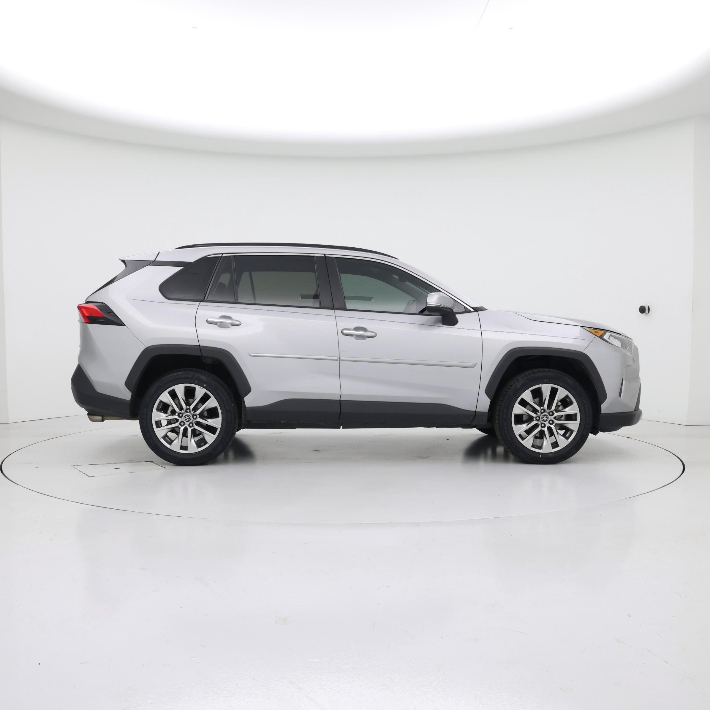 Thumbnail: 2019 Toyota RAV4 - 7