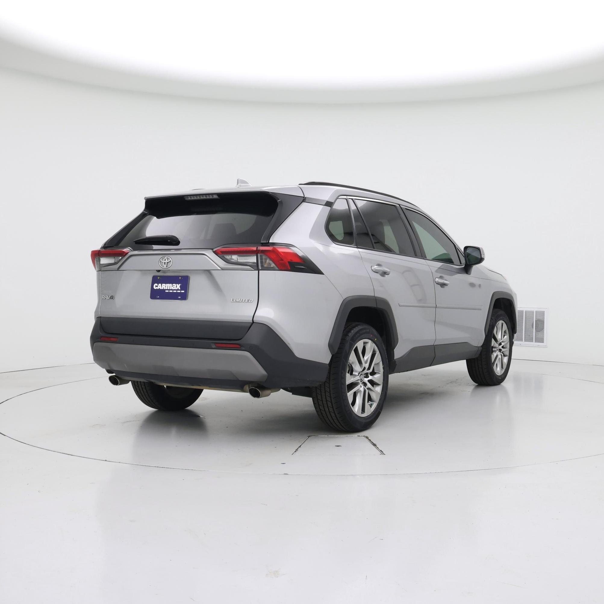 Thumbnail: 2019 Toyota RAV4 - 8