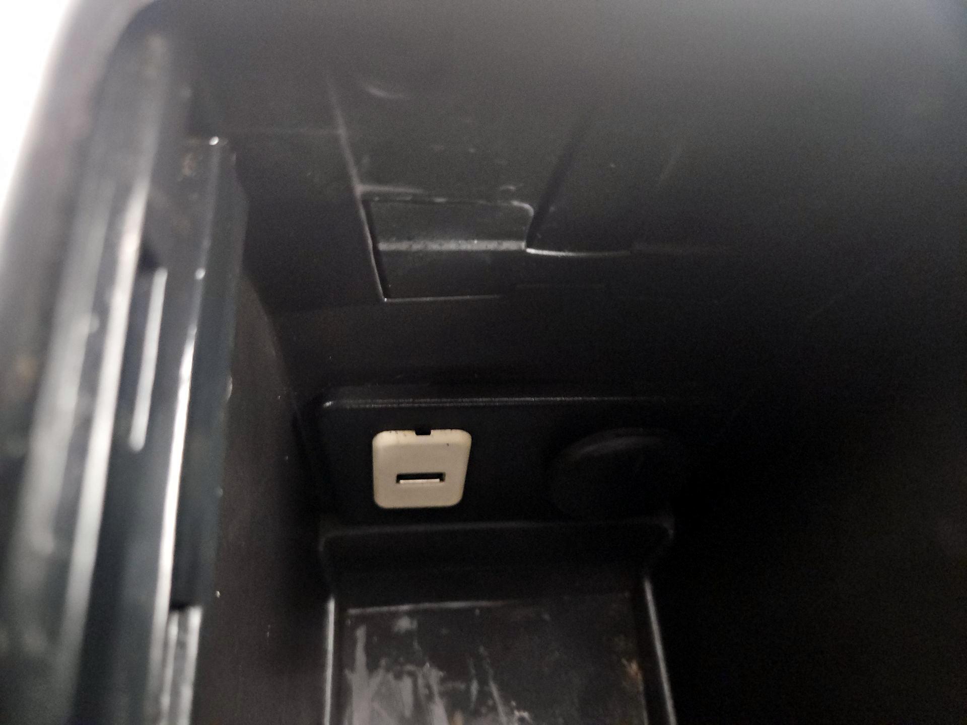 Thumbnail: 2014 Chevrolet Captiva Sport - 17