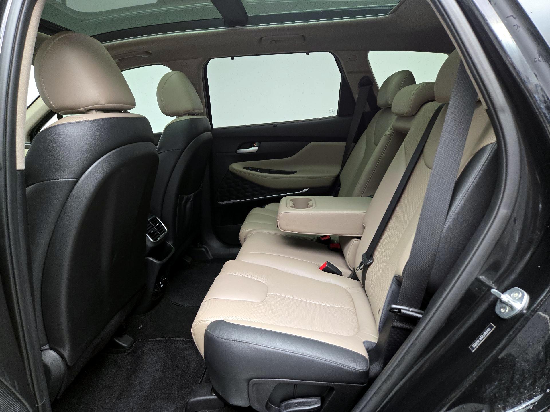 Thumbnail: 2020 Hyundai Santa Fe - 20