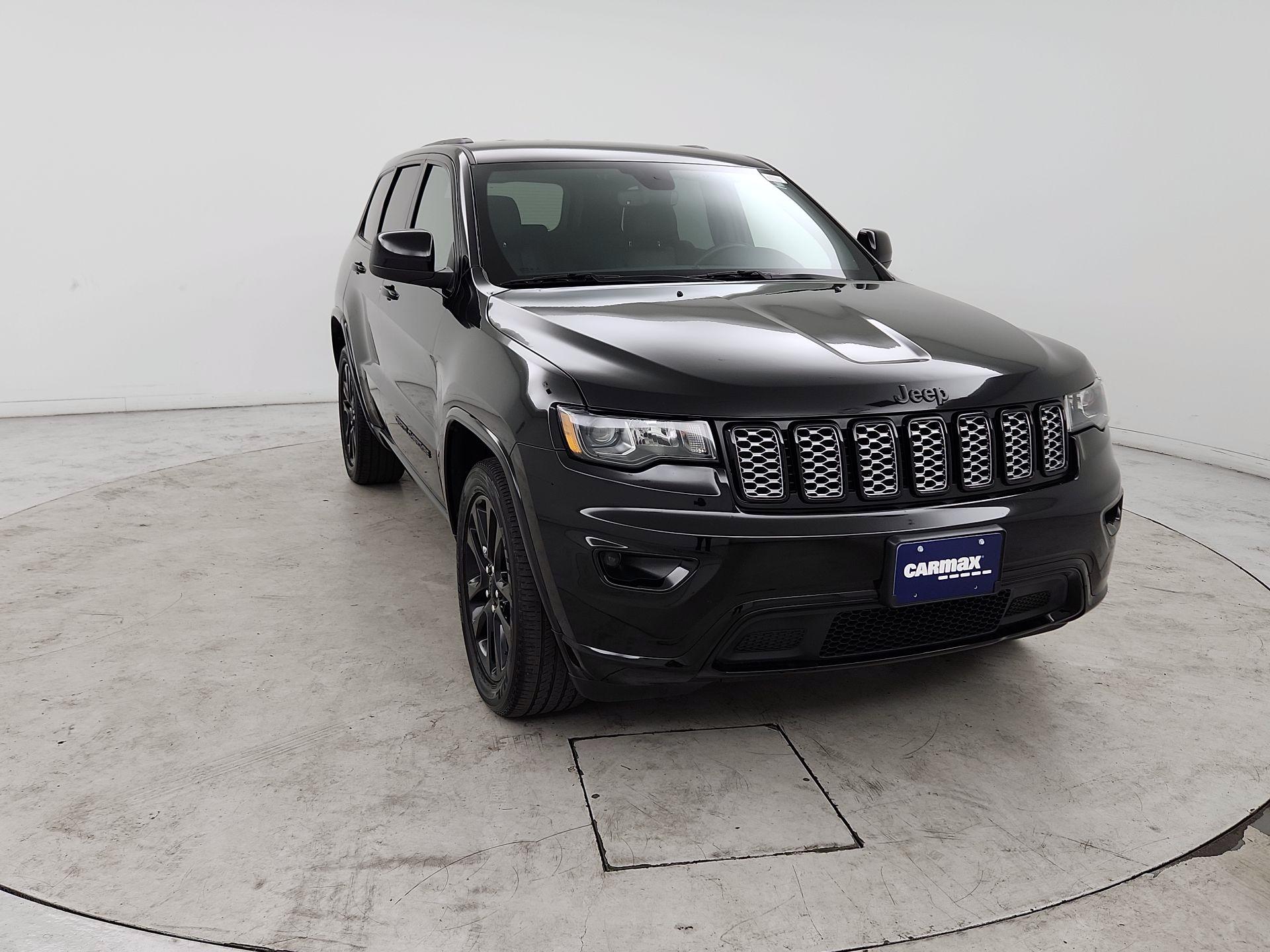 Thumbnail: 2019 Jeep Grand Cherokee - 1