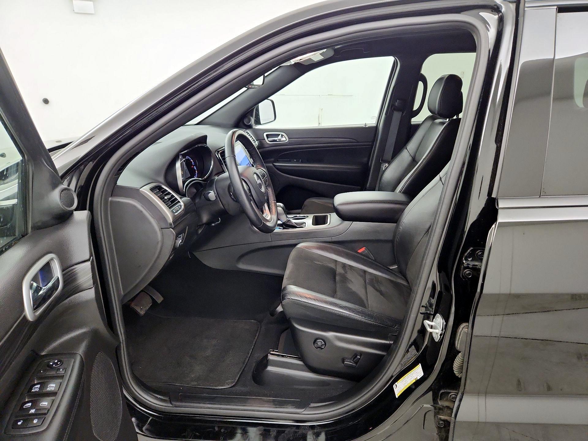 Thumbnail: 2019 Jeep Grand Cherokee - 9