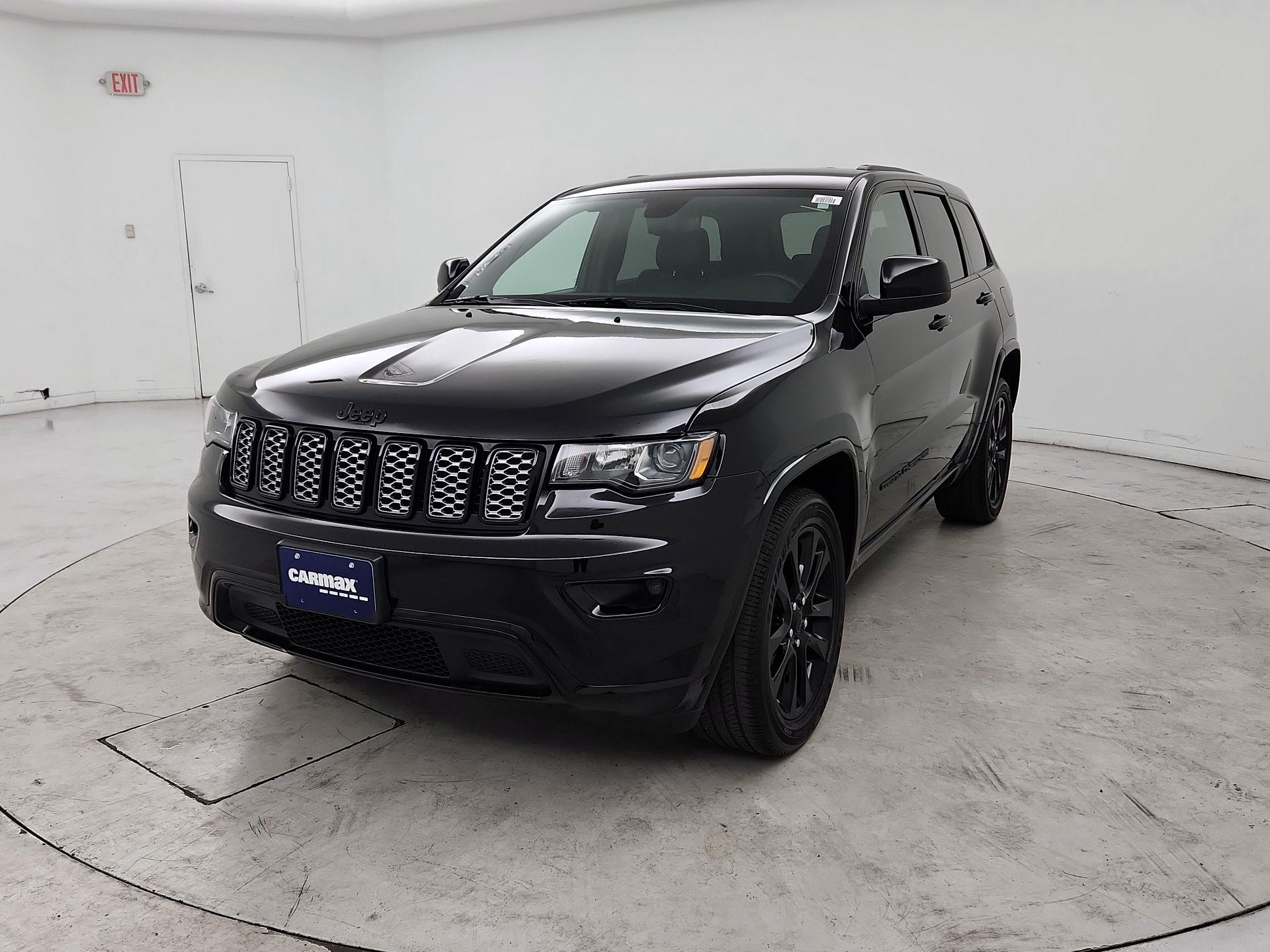 Thumbnail: 2019 Jeep Grand Cherokee - 3