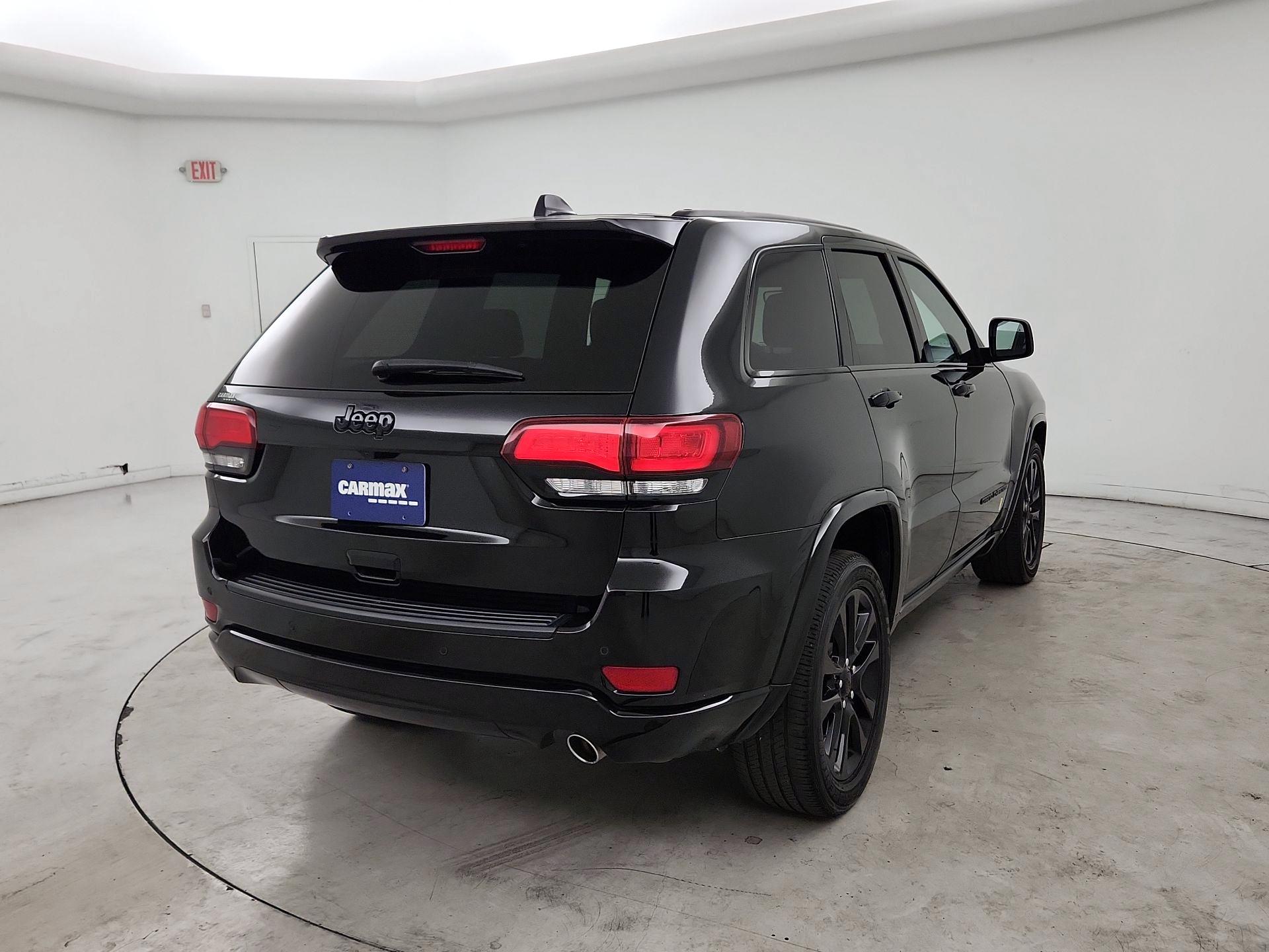 Thumbnail: 2019 Jeep Grand Cherokee - 5