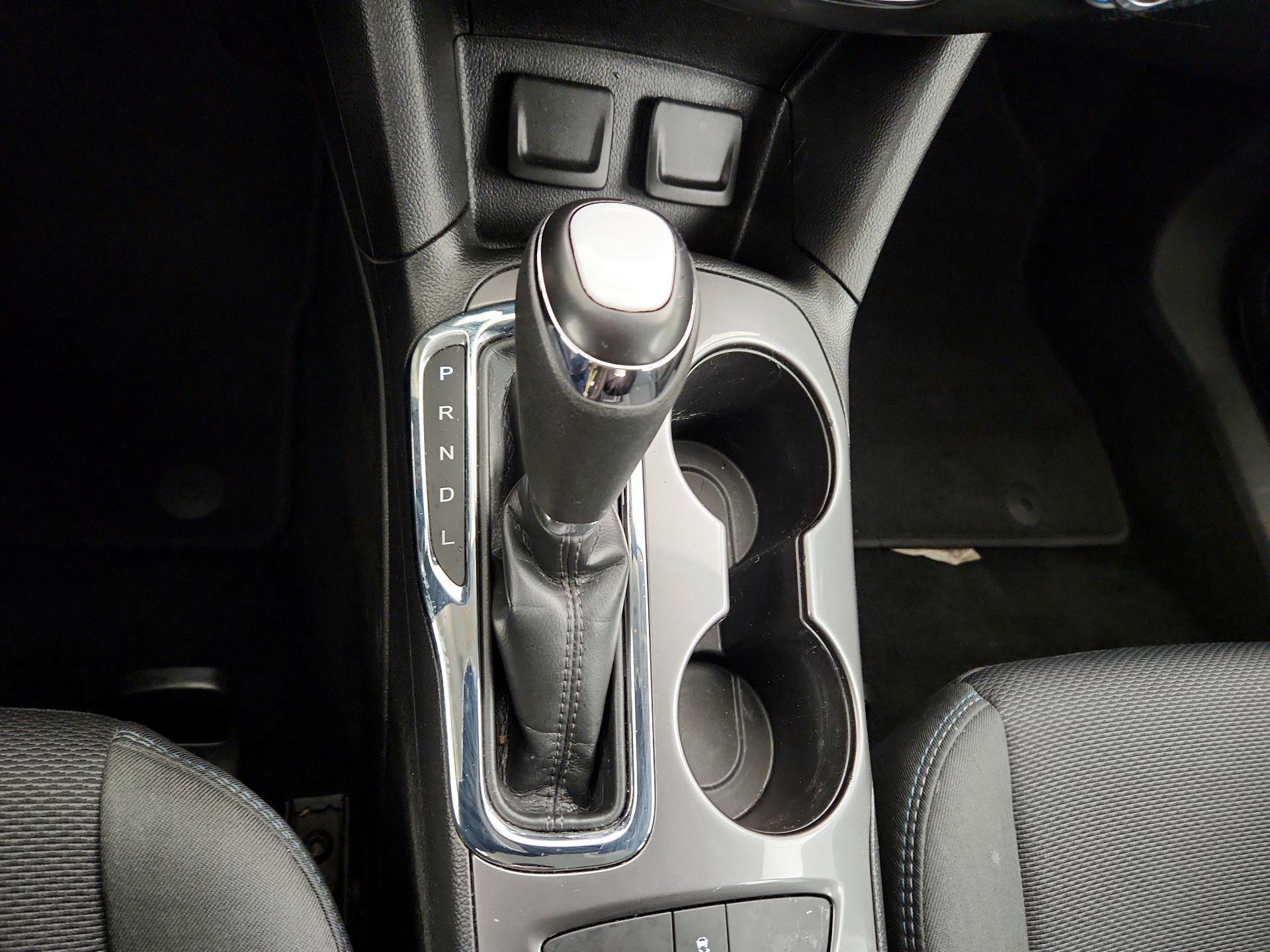 Thumbnail: 2017 Chevrolet Cruze - 17