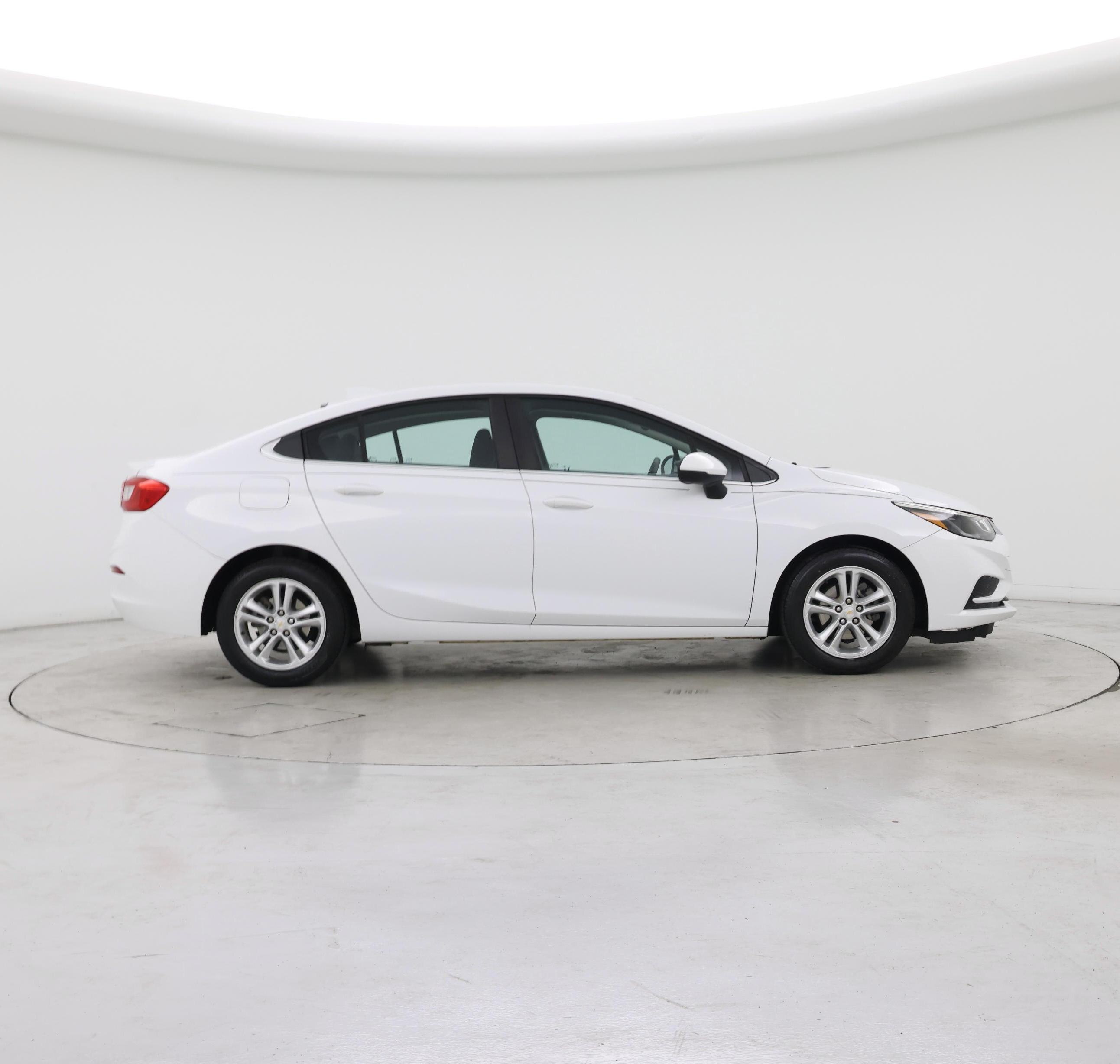 Thumbnail: 2017 Chevrolet Cruze - 7