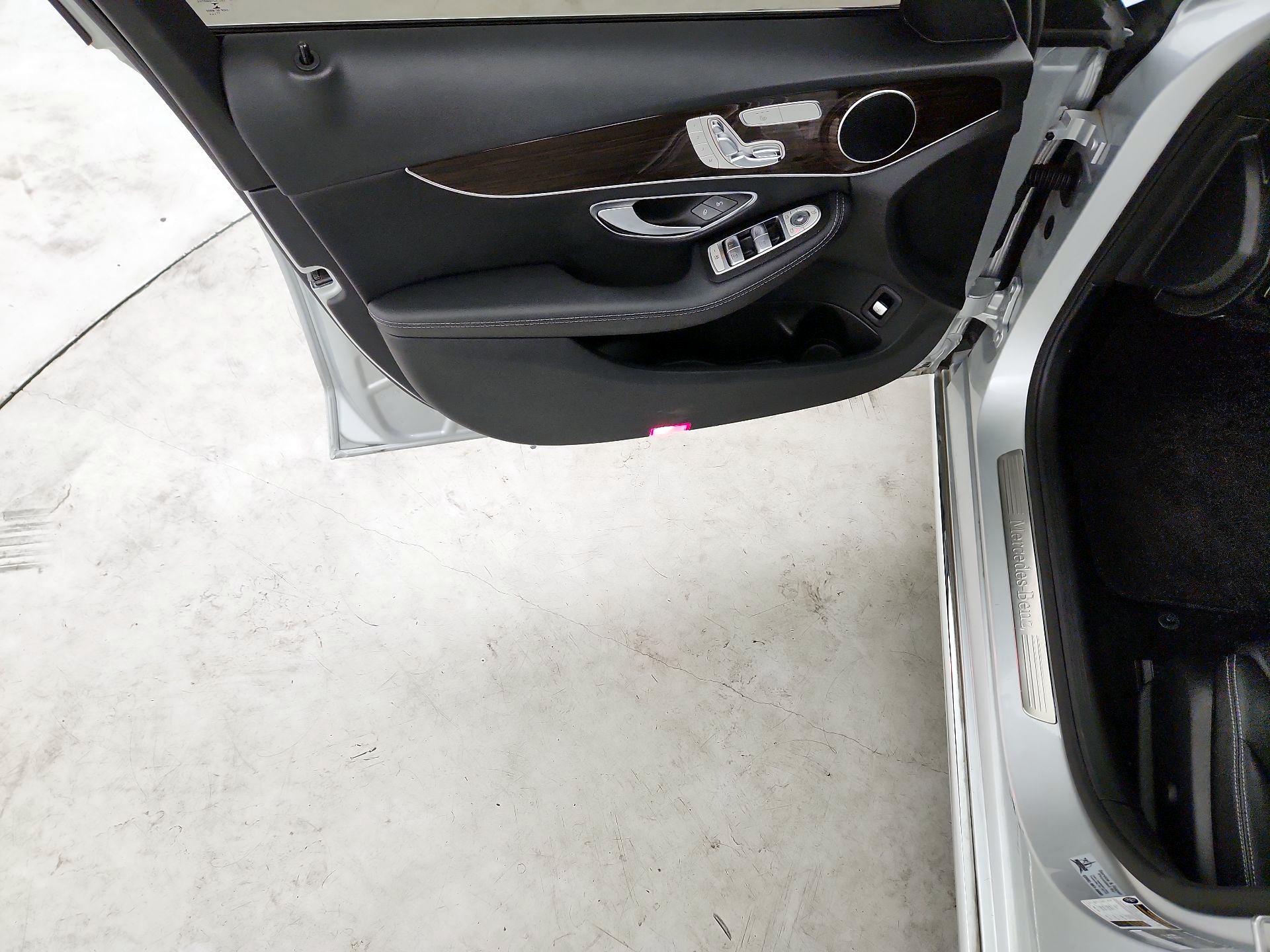 Thumbnail: 2018 Mercedes-Benz C-Class - 10