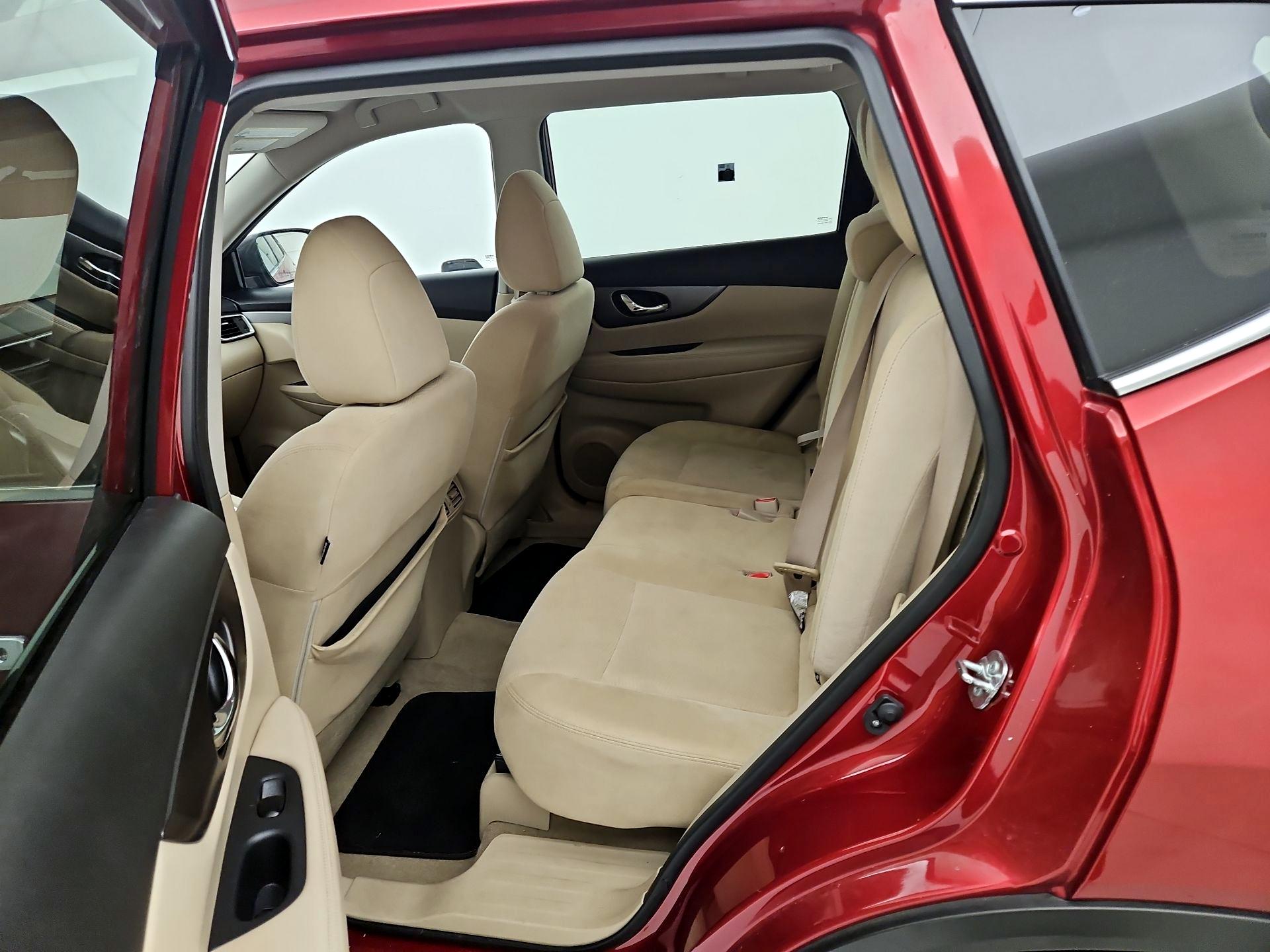 Thumbnail: 2015 Nissan Rogue - 19