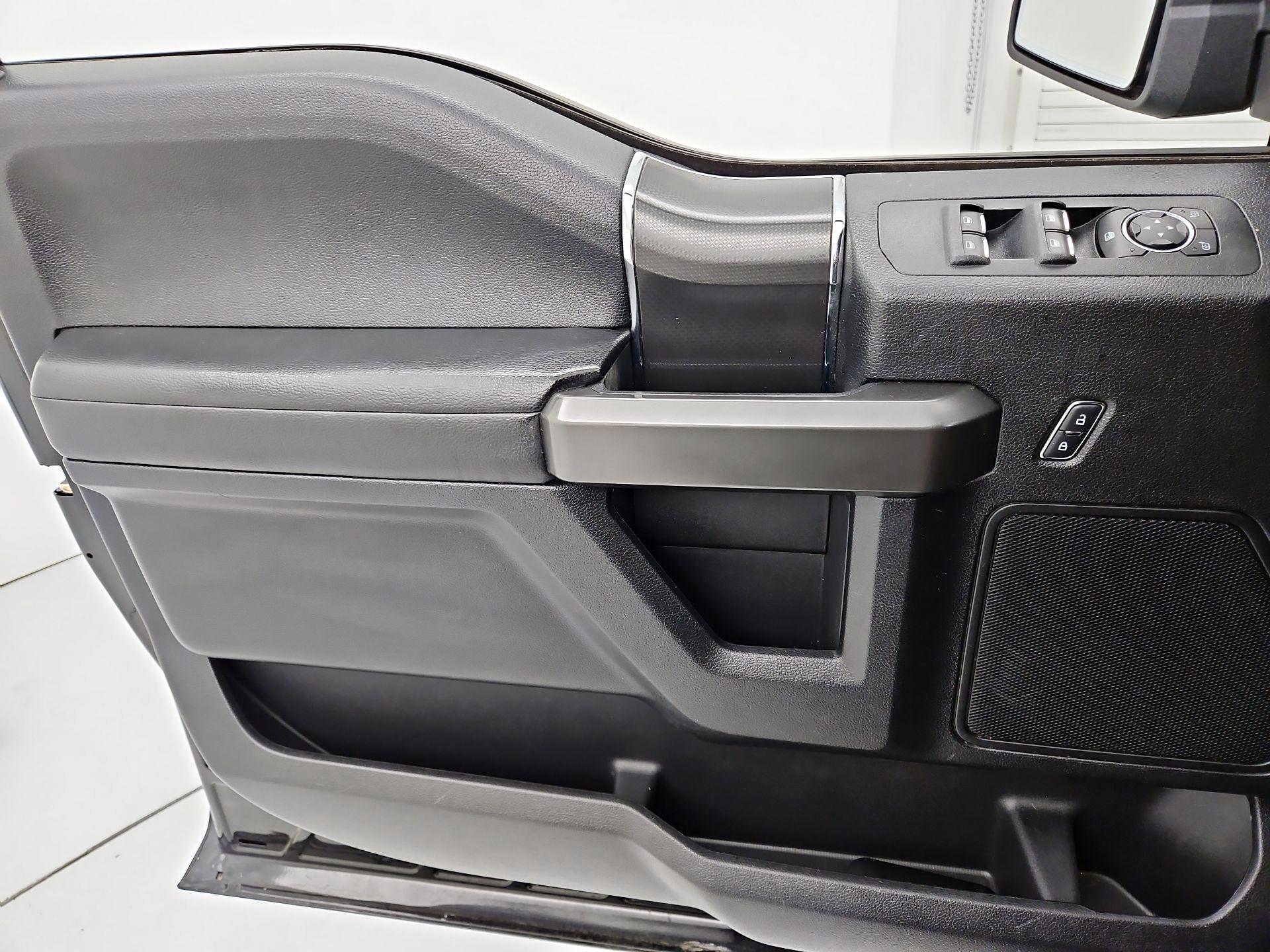 Thumbnail: 2017 Ford F-150 - 12