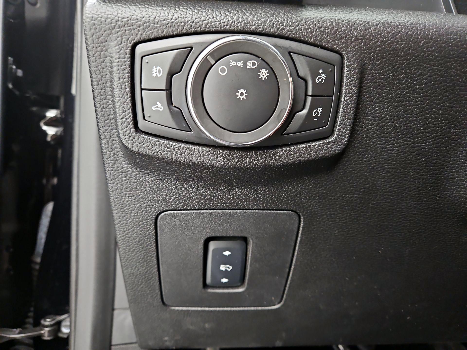 Thumbnail: 2017 Ford F-150 - 13