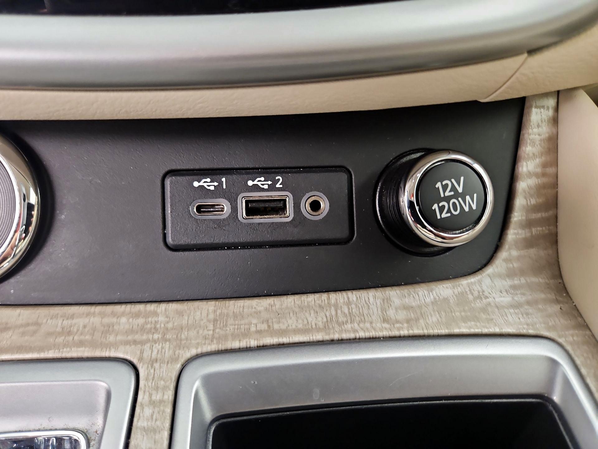 Thumbnail: 2019 Nissan Murano - 19