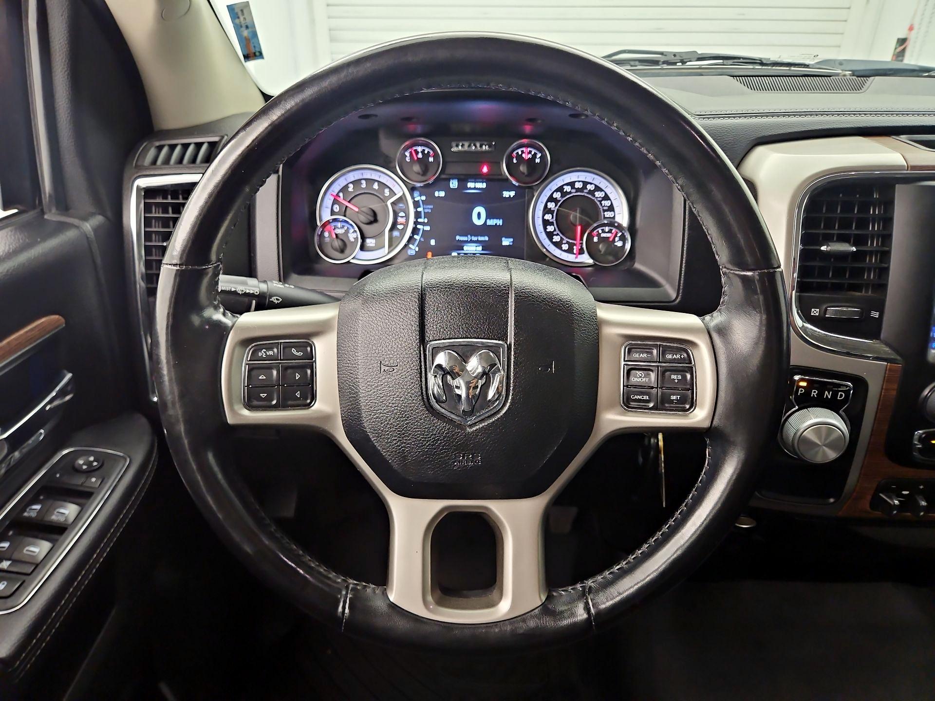 Thumbnail: 2019 RAM 1500 Classic - 10