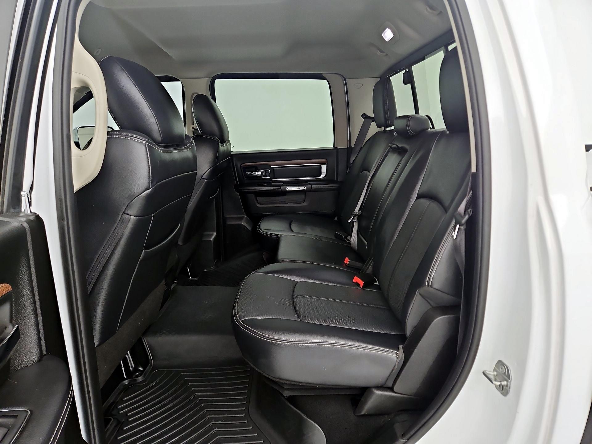 Thumbnail: 2019 RAM 1500 Classic - 19