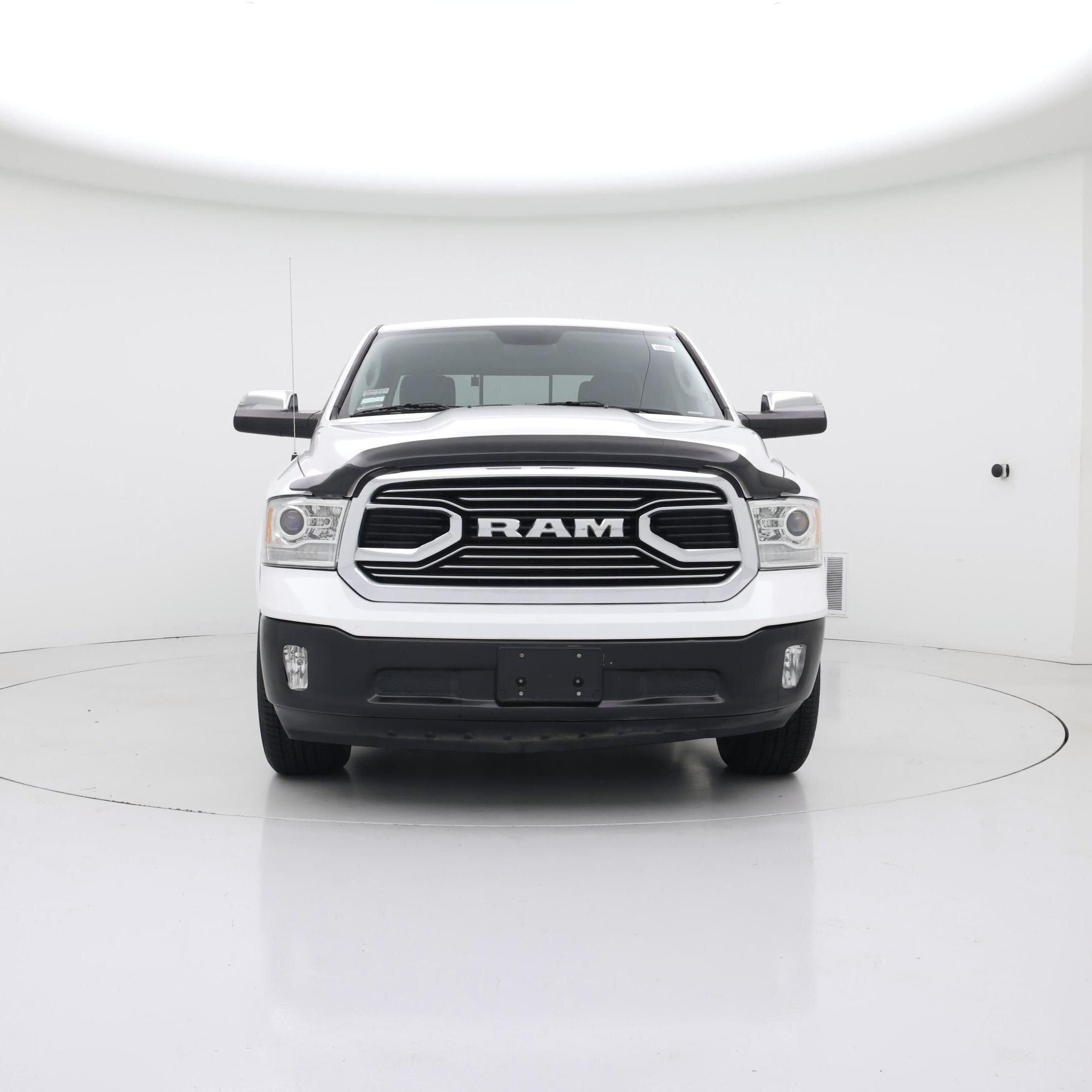 Thumbnail: 2019 RAM 1500 Classic - 5