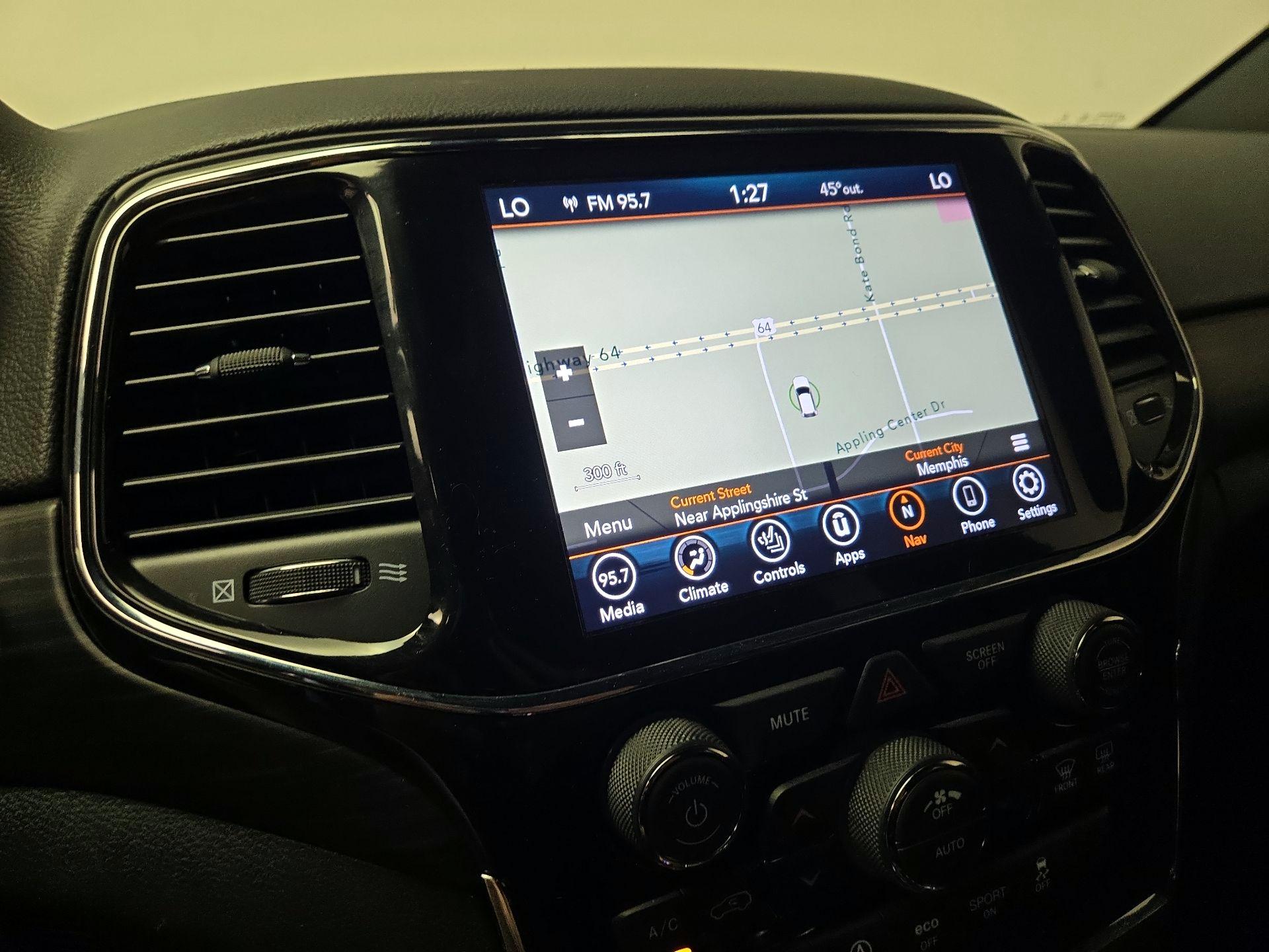 Thumbnail: 2021 Jeep Grand Cherokee - 14