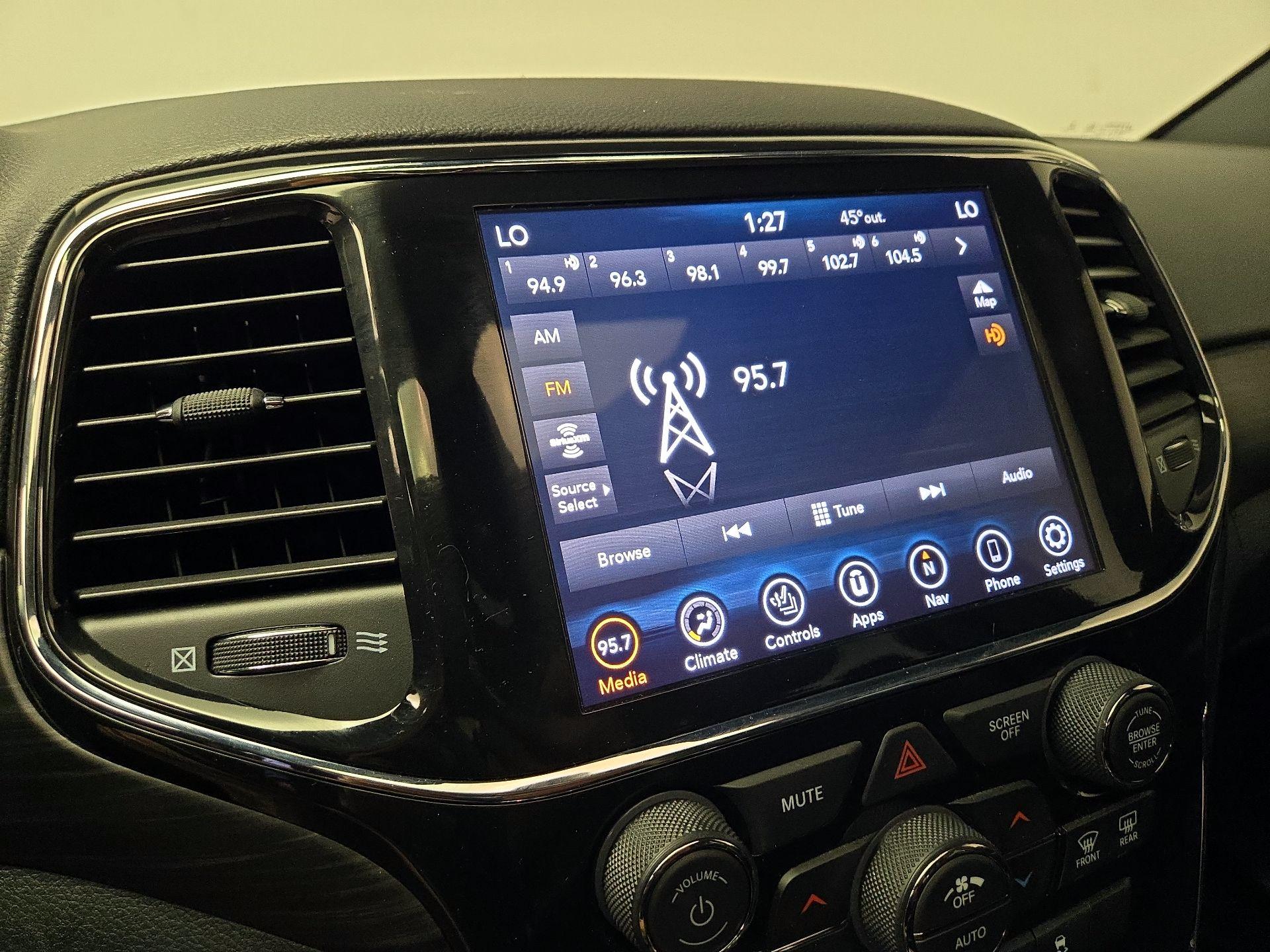 Thumbnail: 2021 Jeep Grand Cherokee - 16