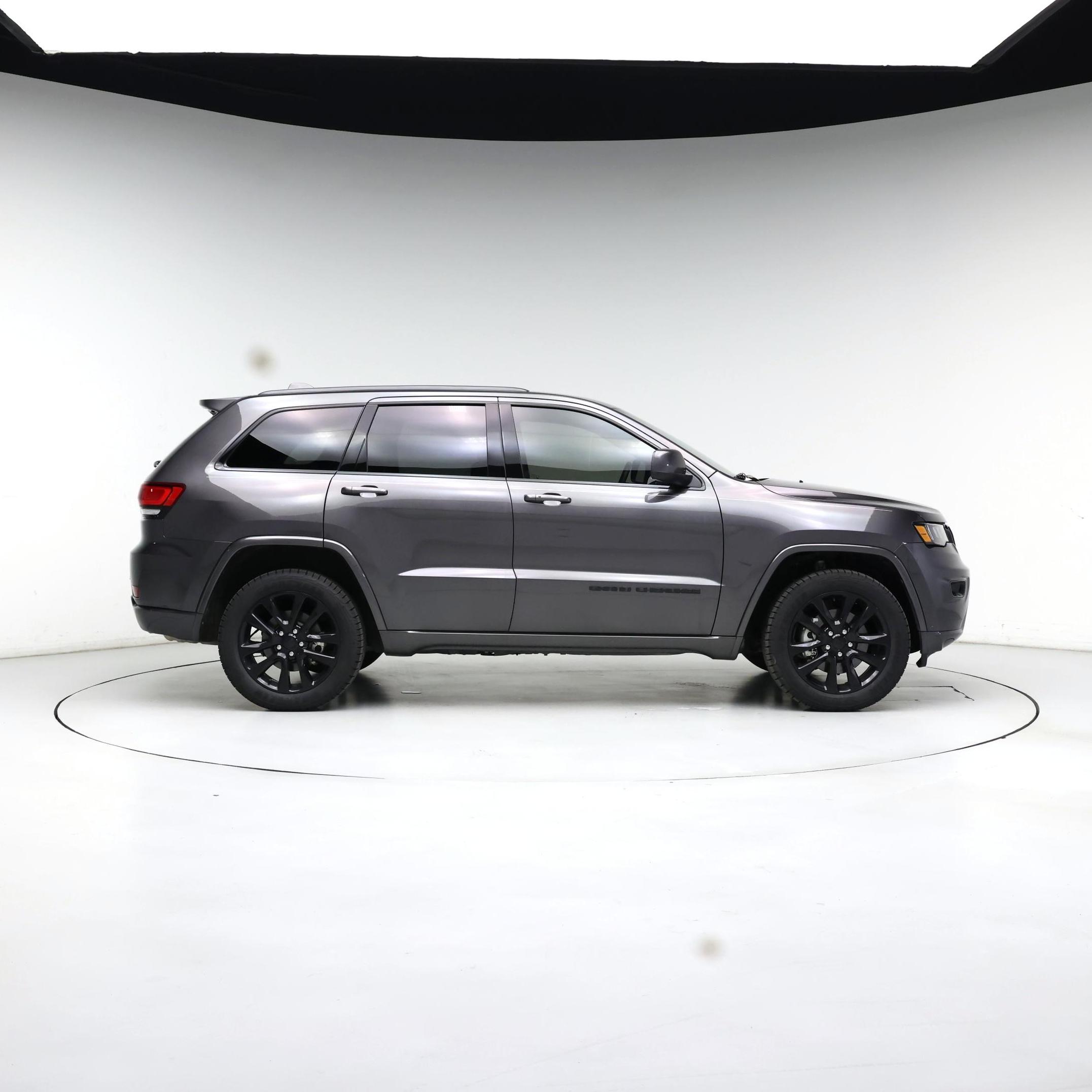 Thumbnail: 2021 Jeep Grand Cherokee - 7