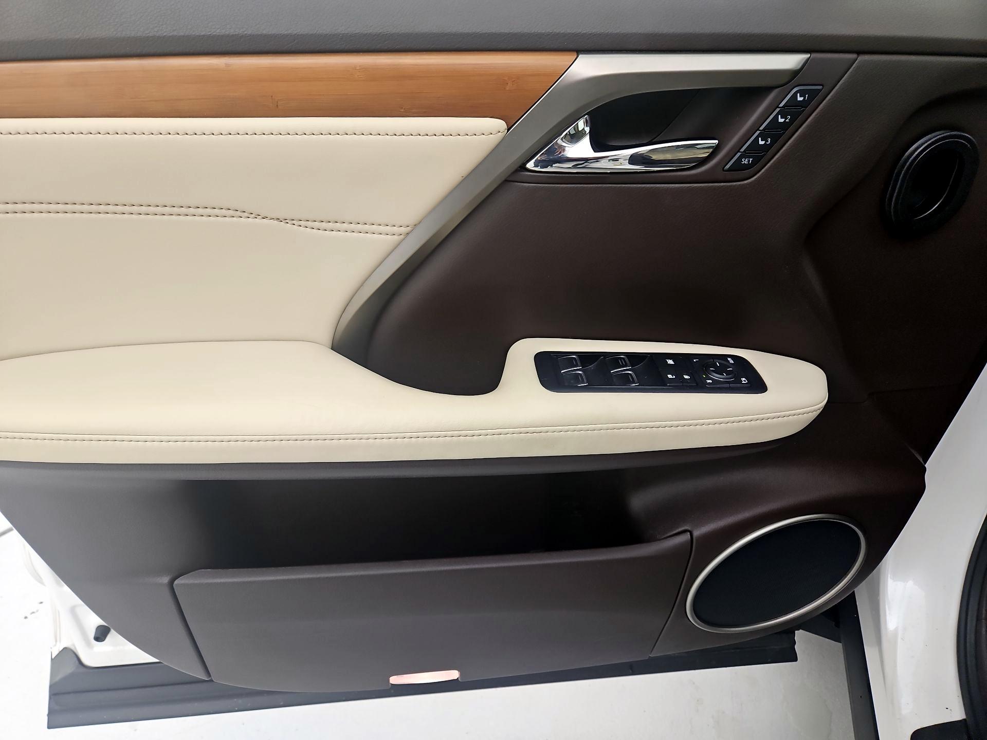 Thumbnail: 2016 Lexus RX - 12