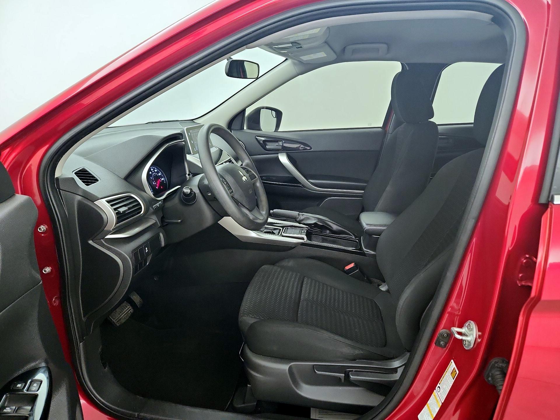 Thumbnail: 2019 Mitsubishi Eclipse Cross - 11