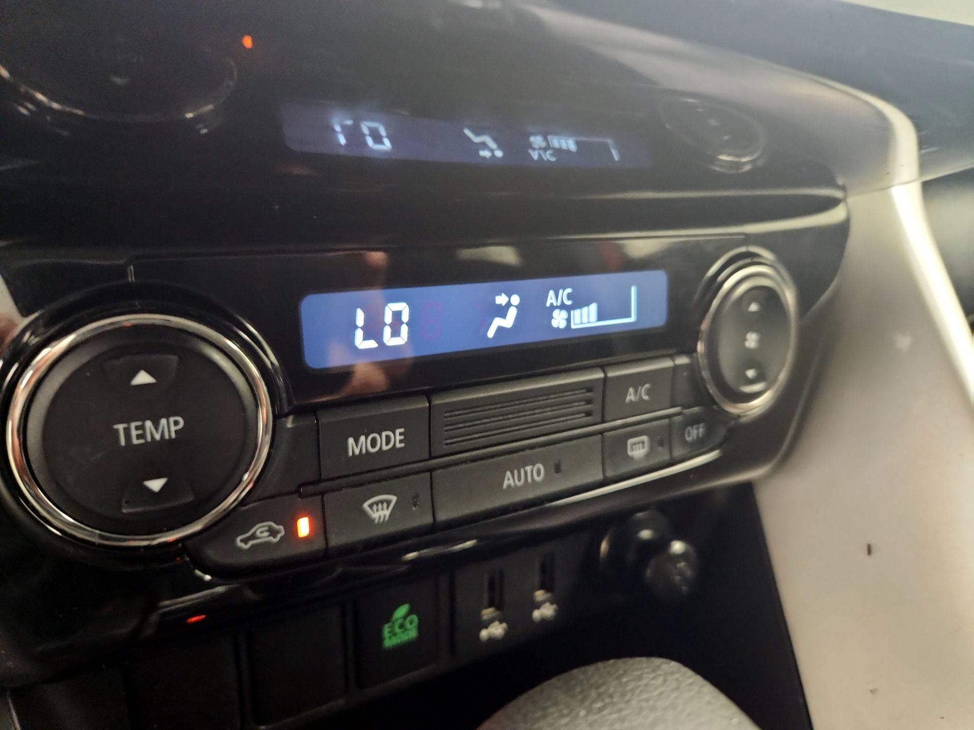 Thumbnail: 2019 Mitsubishi Eclipse Cross - 16