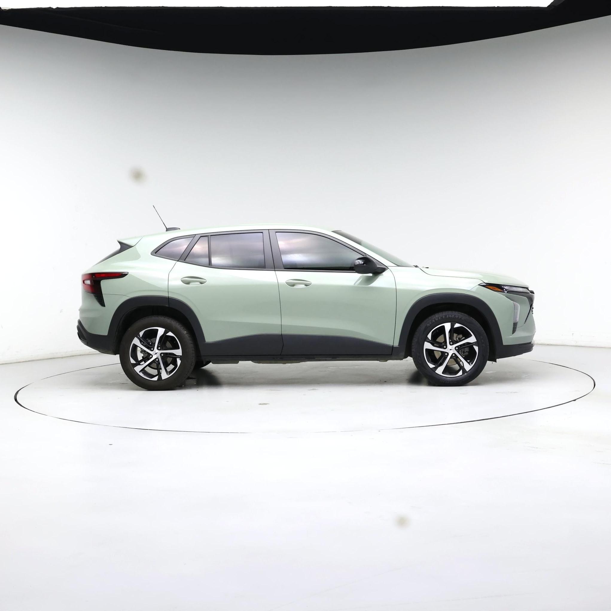 Thumbnail: 2024 Chevrolet Trax - 7