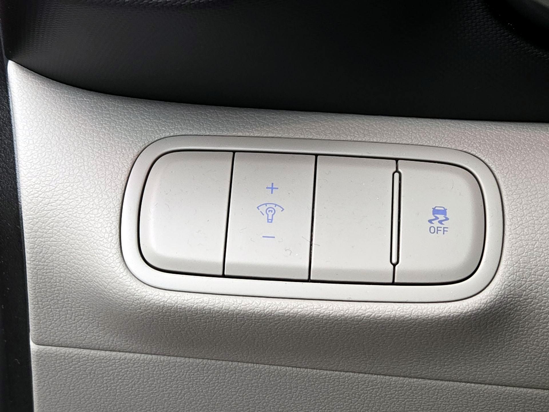 Thumbnail: 2024 Hyundai Venue - 13