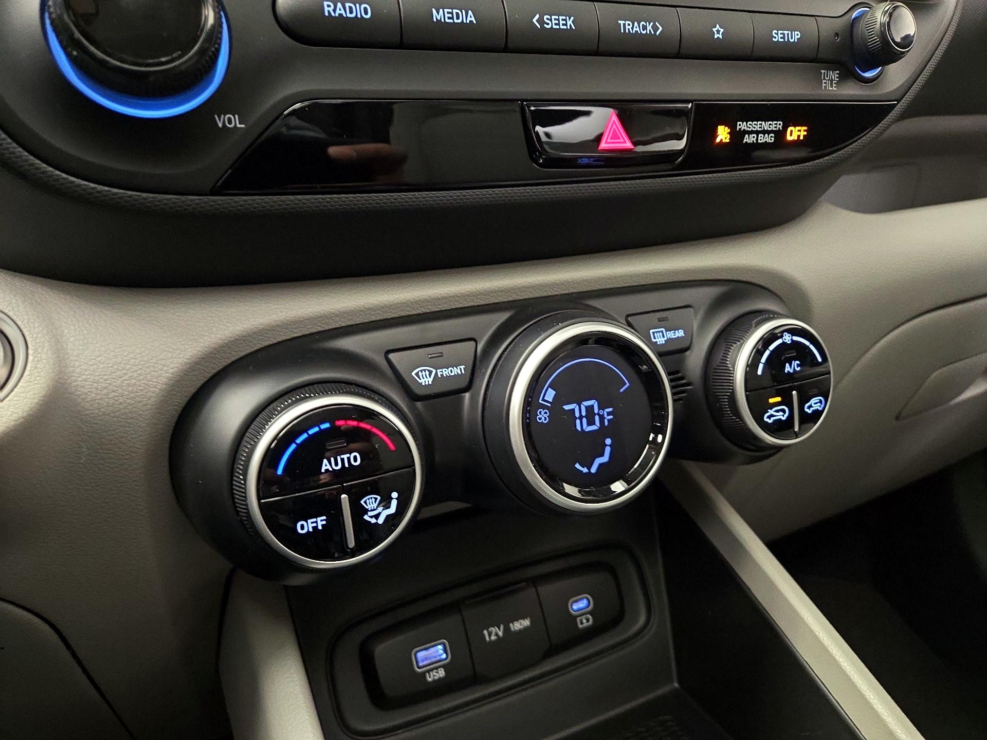 Thumbnail: 2024 Hyundai Venue - 16