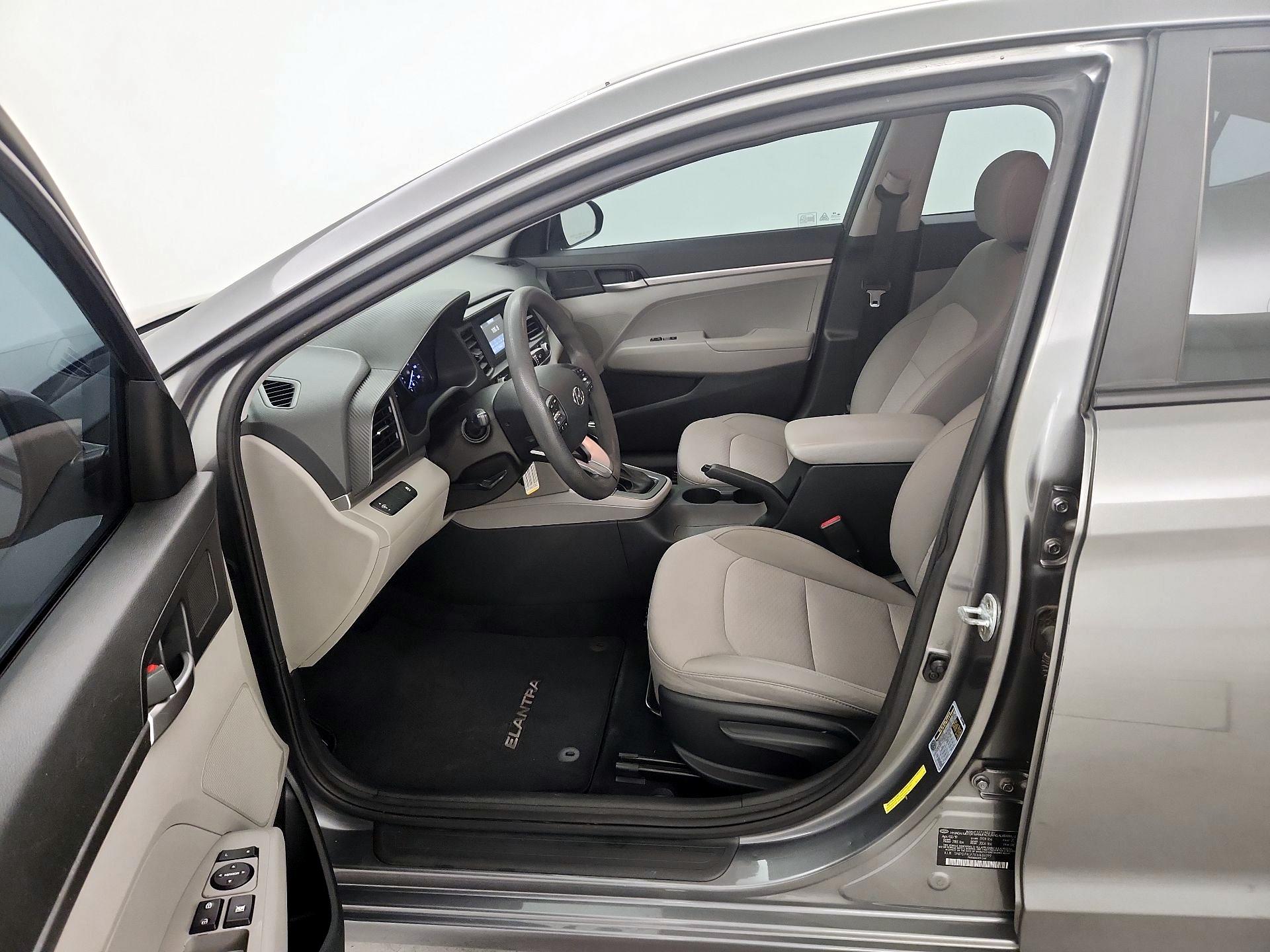 Thumbnail: 2019 Hyundai Elantra - 11