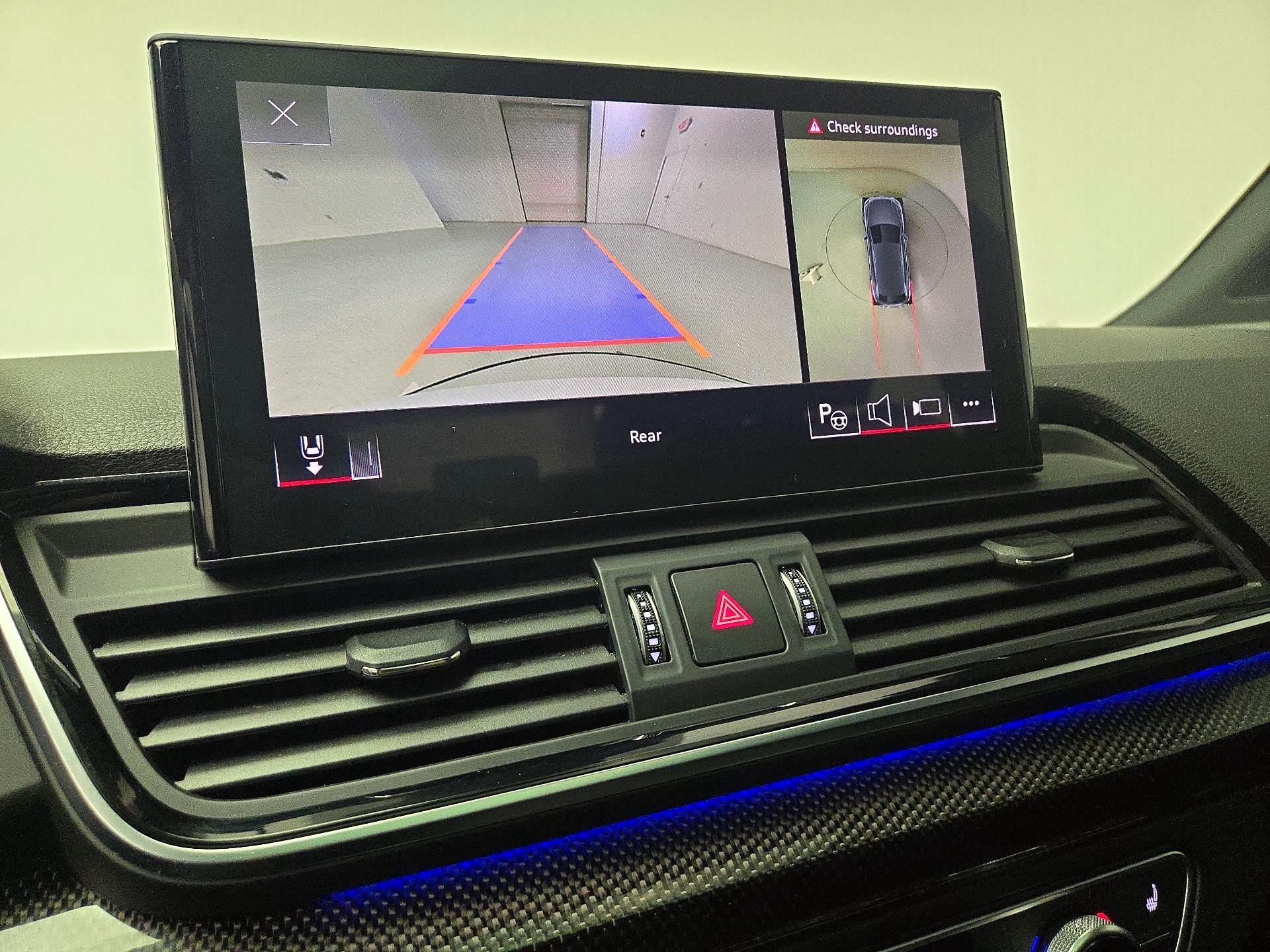 Thumbnail: 2021 Audi SQ5 - 15