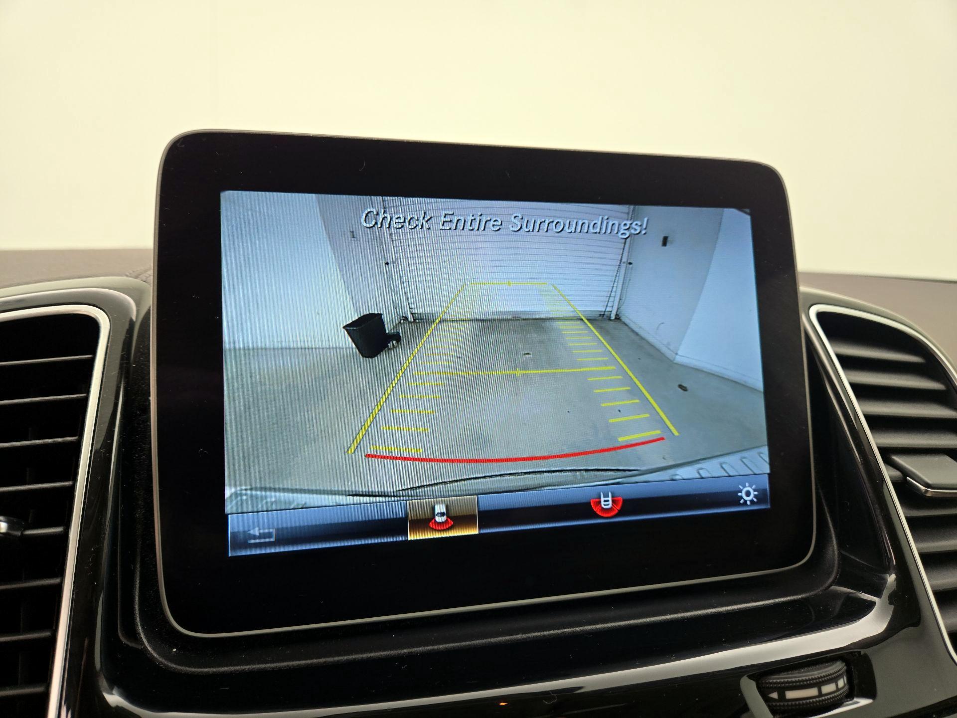 Thumbnail: 2019 Mercedes-Benz GLS - 15