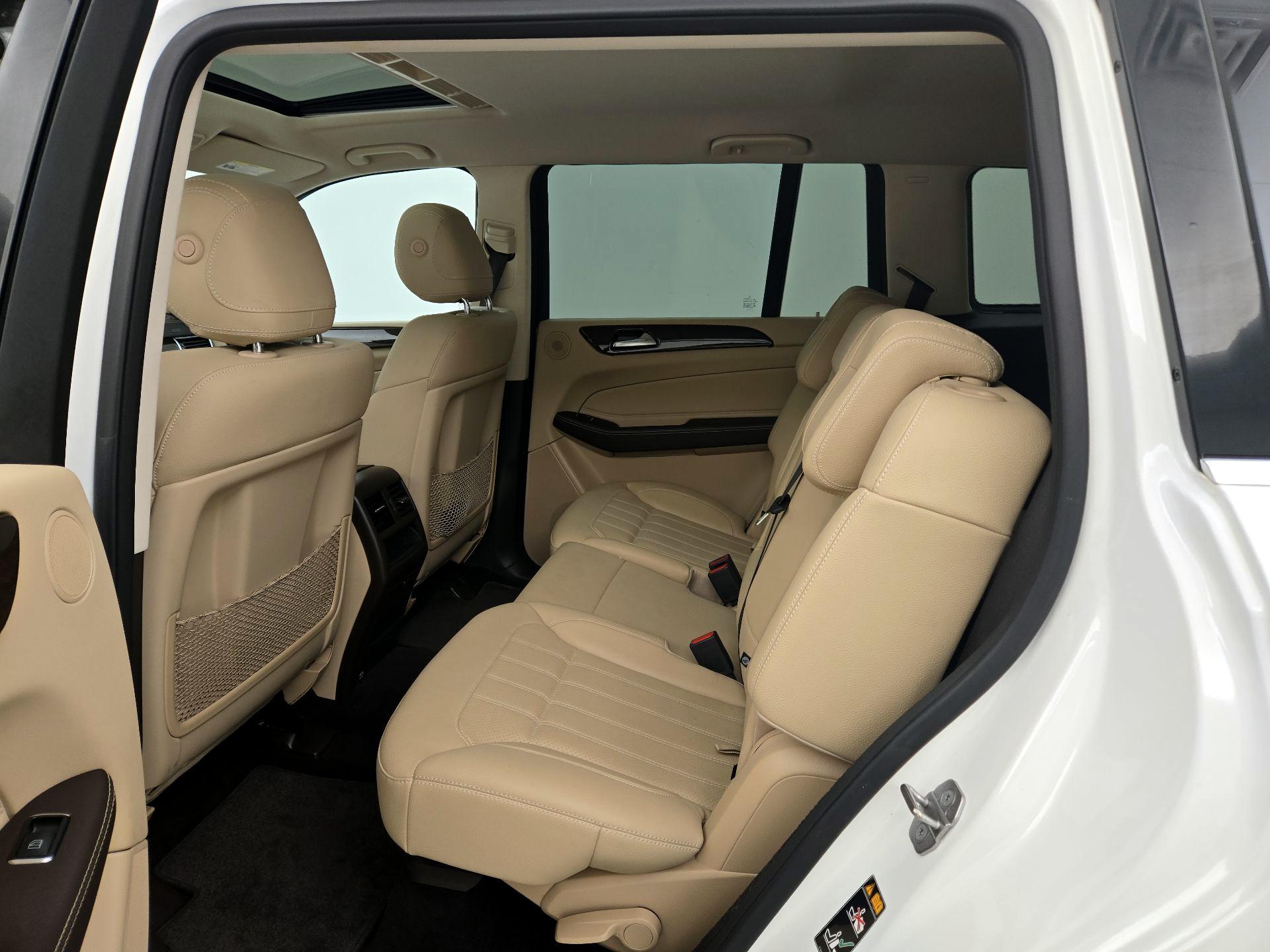 Thumbnail: 2019 Mercedes-Benz GLS - 20