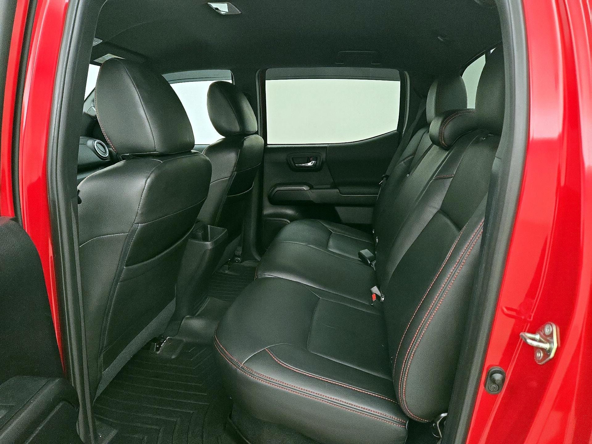 Thumbnail: 2020 Toyota Tacoma - 18