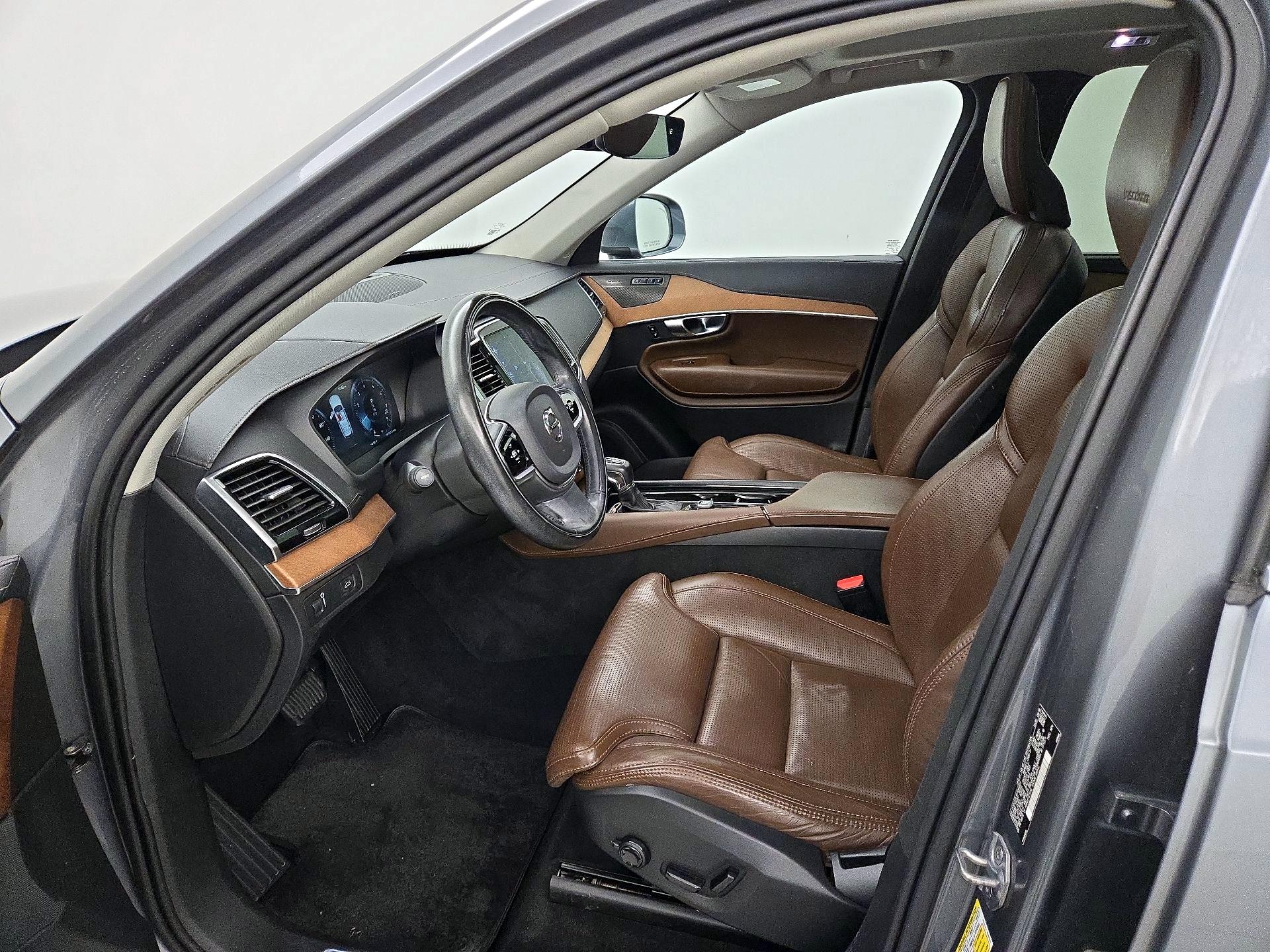 Thumbnail: 2019 Volvo XC90 - 11