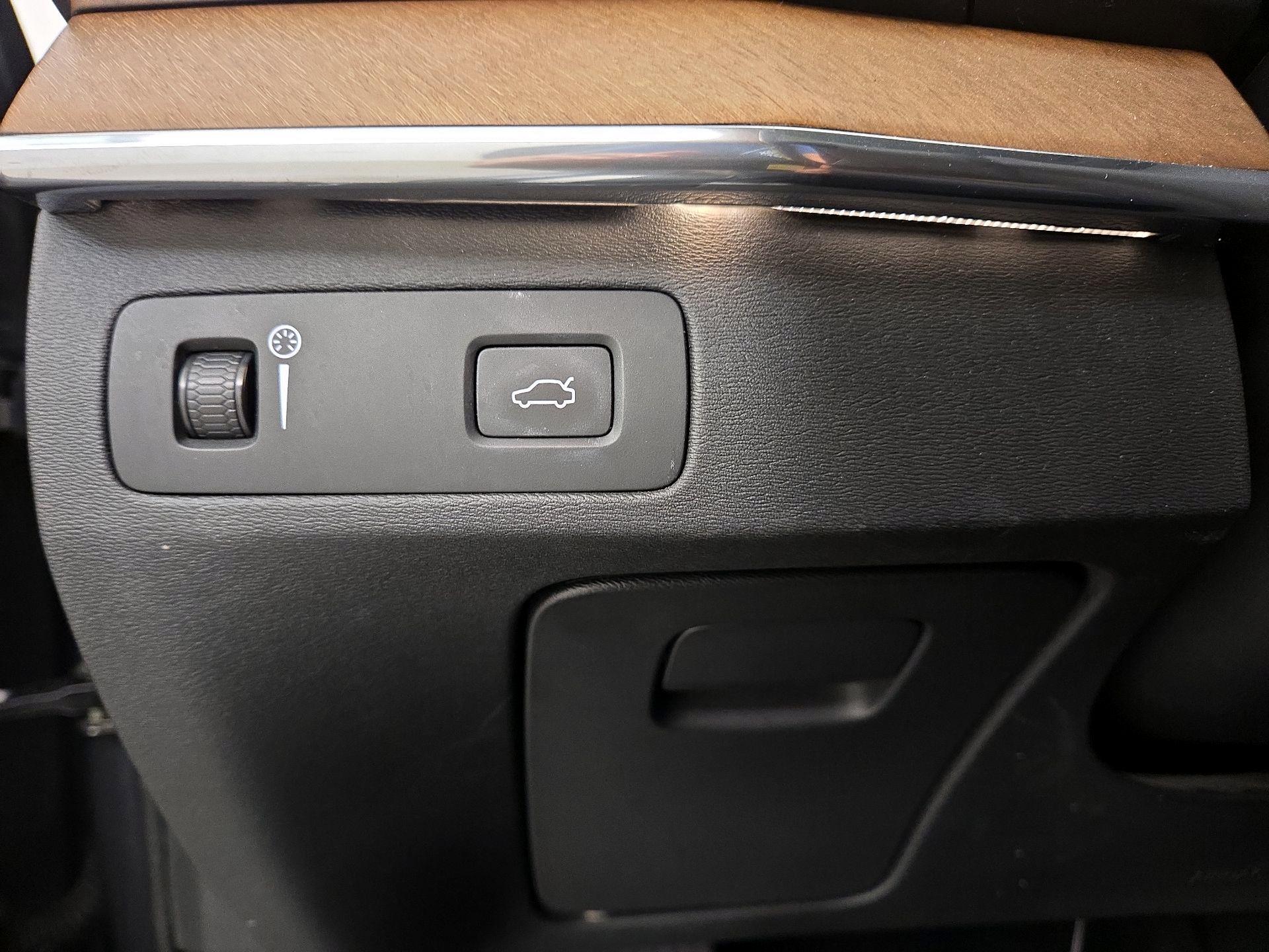 Thumbnail: 2019 Volvo XC90 - 13