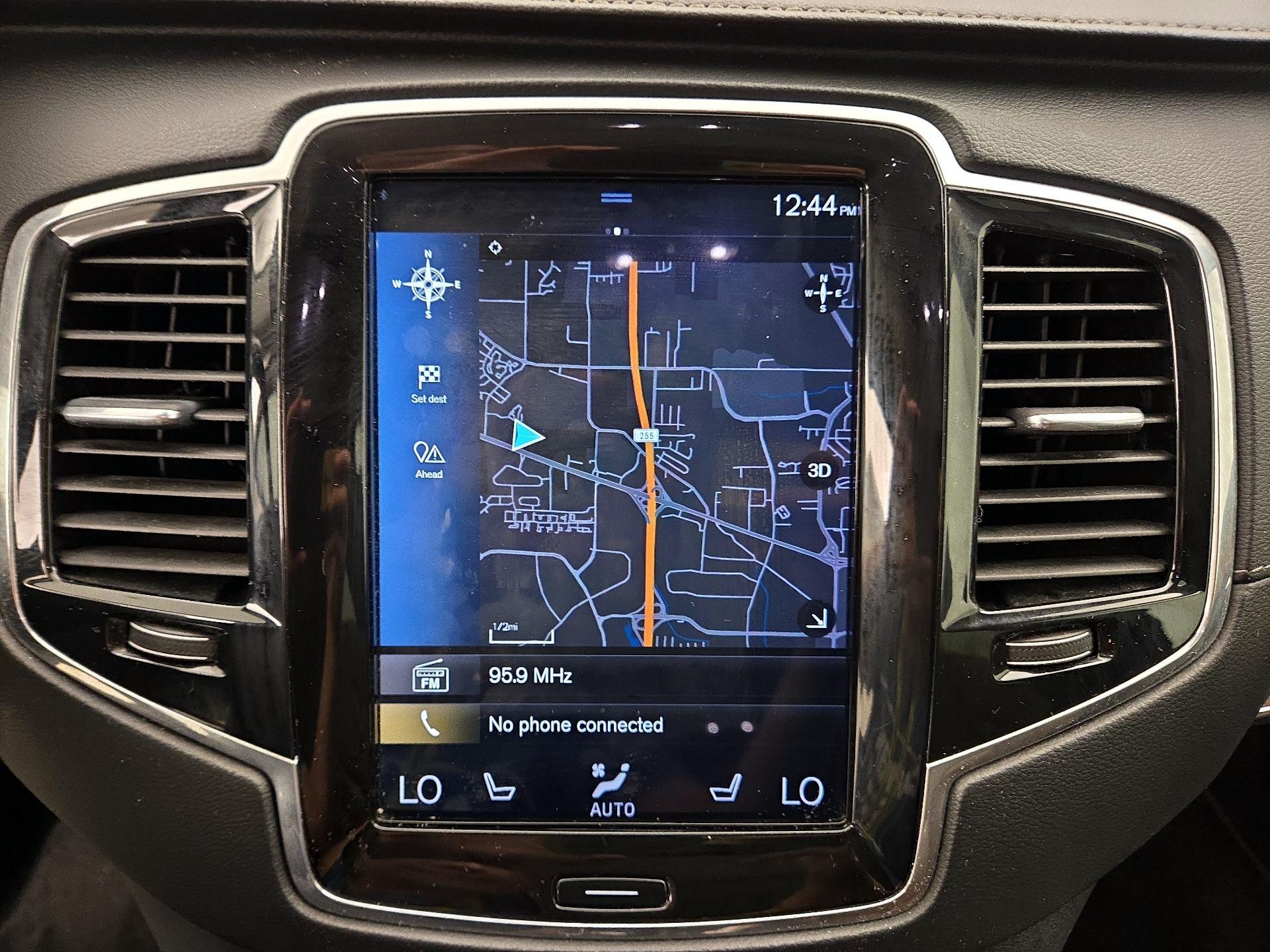 Thumbnail: 2019 Volvo XC90 - 14