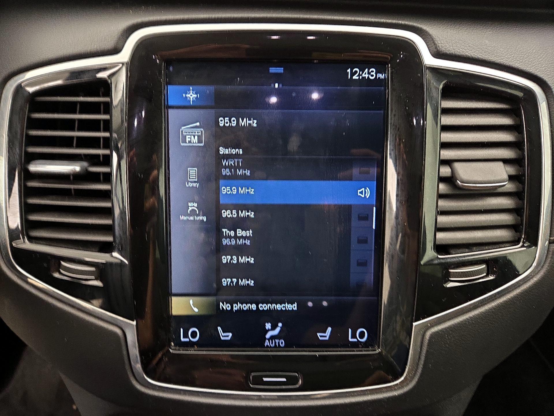 Thumbnail: 2019 Volvo XC90 - 16