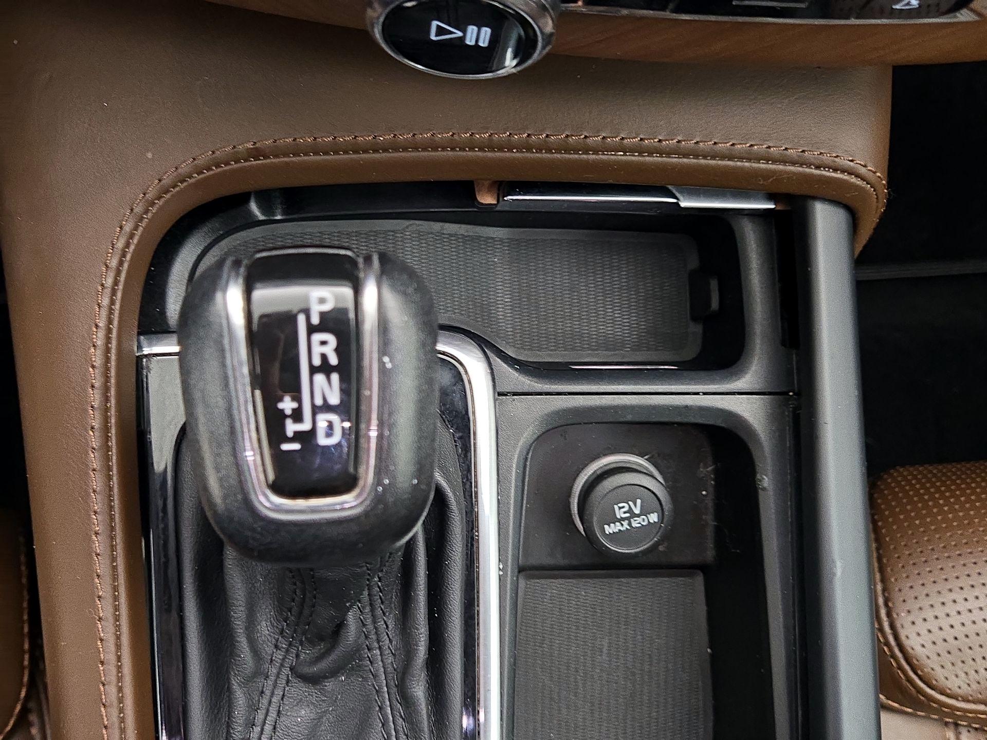 Thumbnail: 2019 Volvo XC90 - 18