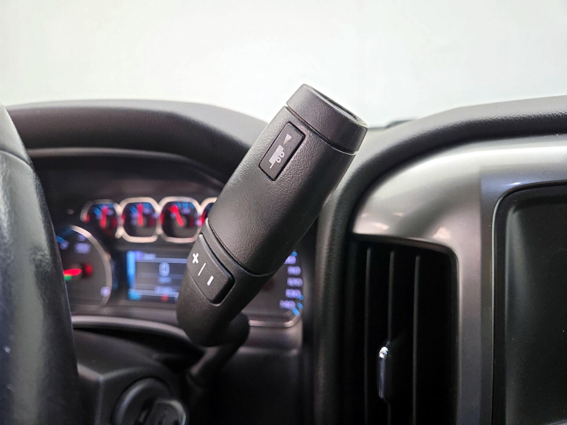 Thumbnail: 2019 Chevrolet Silverado 1500 - 17