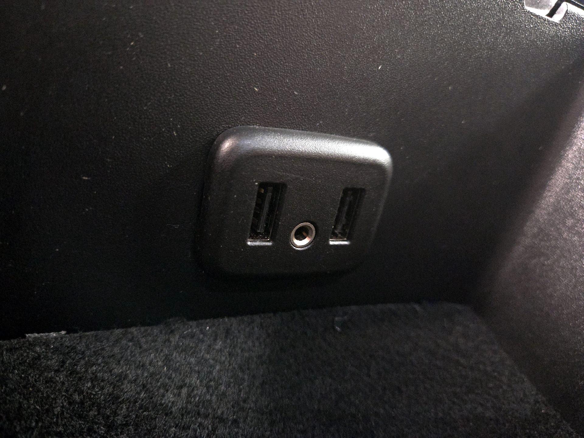 Thumbnail: 2019 Chevrolet Silverado 1500 - 18