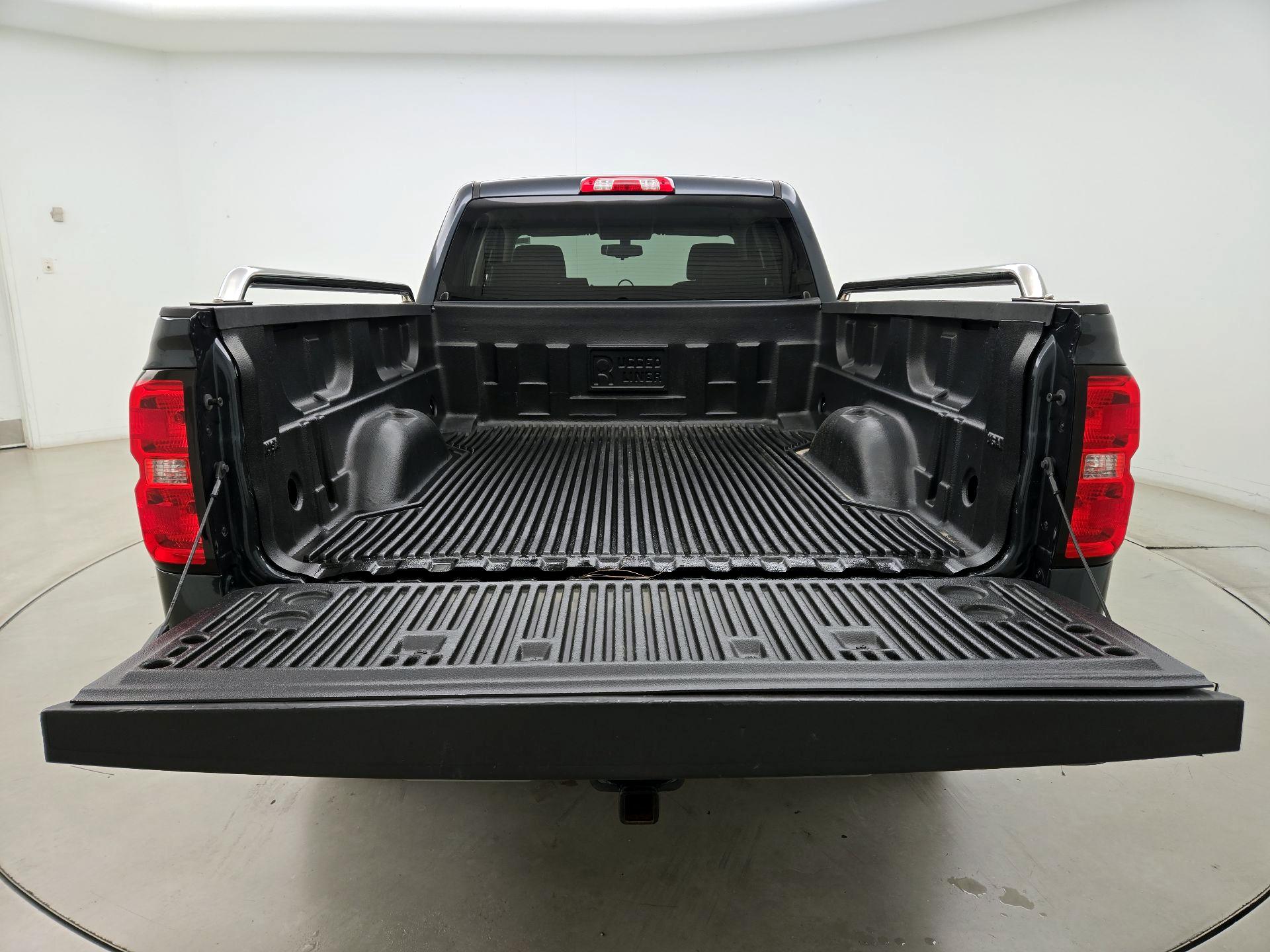 Thumbnail: 2019 Chevrolet Silverado 1500 - 20