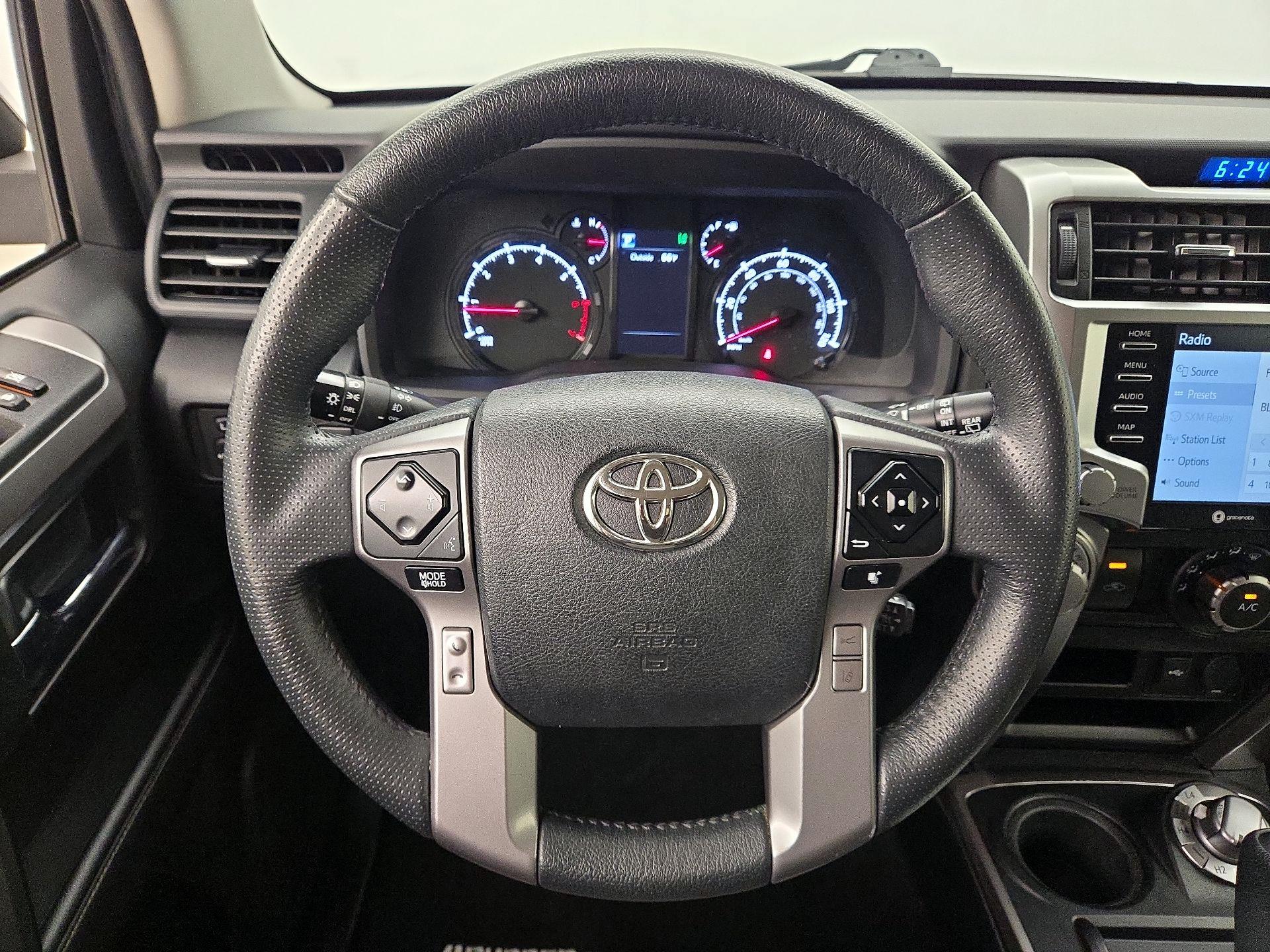 Thumbnail: 2020 Toyota 4Runner - 10