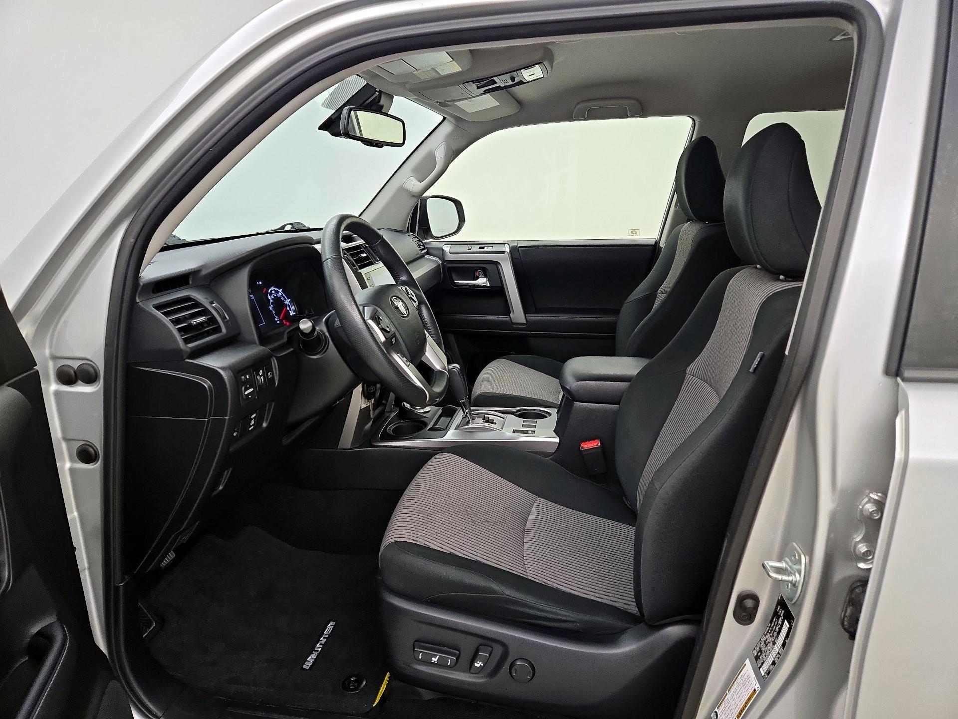 Thumbnail: 2020 Toyota 4Runner - 11