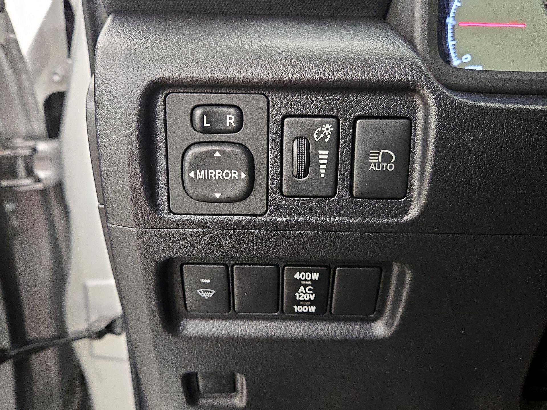 Thumbnail: 2020 Toyota 4Runner - 13