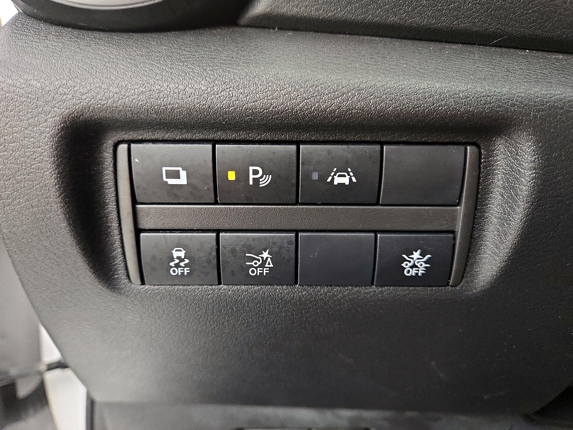 Thumbnail: 2020 Nissan Versa - 13