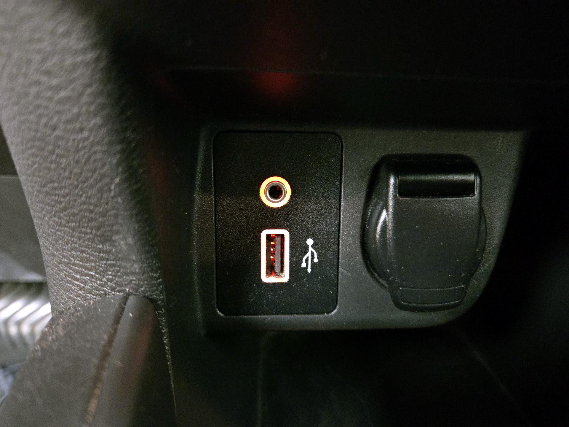 Thumbnail: 2020 Nissan Versa - 18