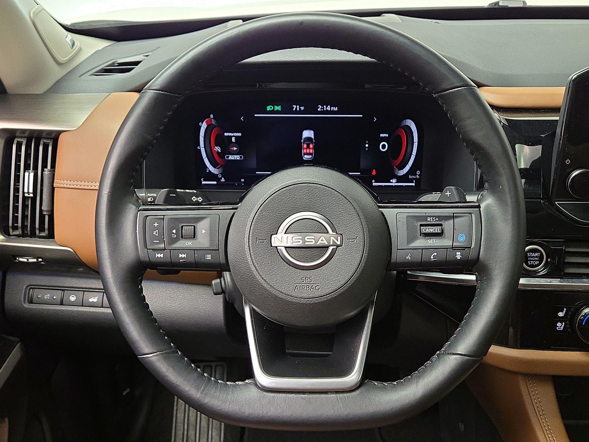 Thumbnail: 2023 Nissan Pathfinder - 10