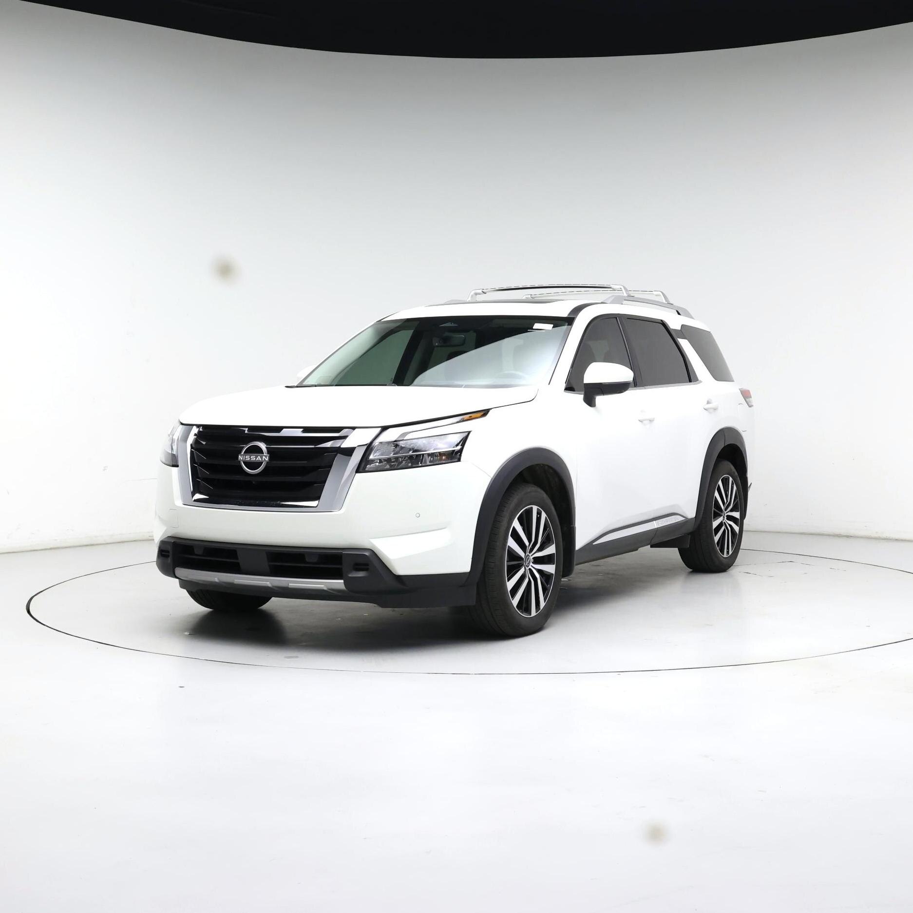 Thumbnail: 2023 Nissan Pathfinder - 4